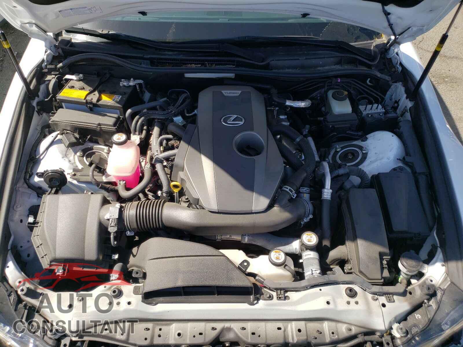 LEXUS IS 2017 - JTHBA1D25H5051899