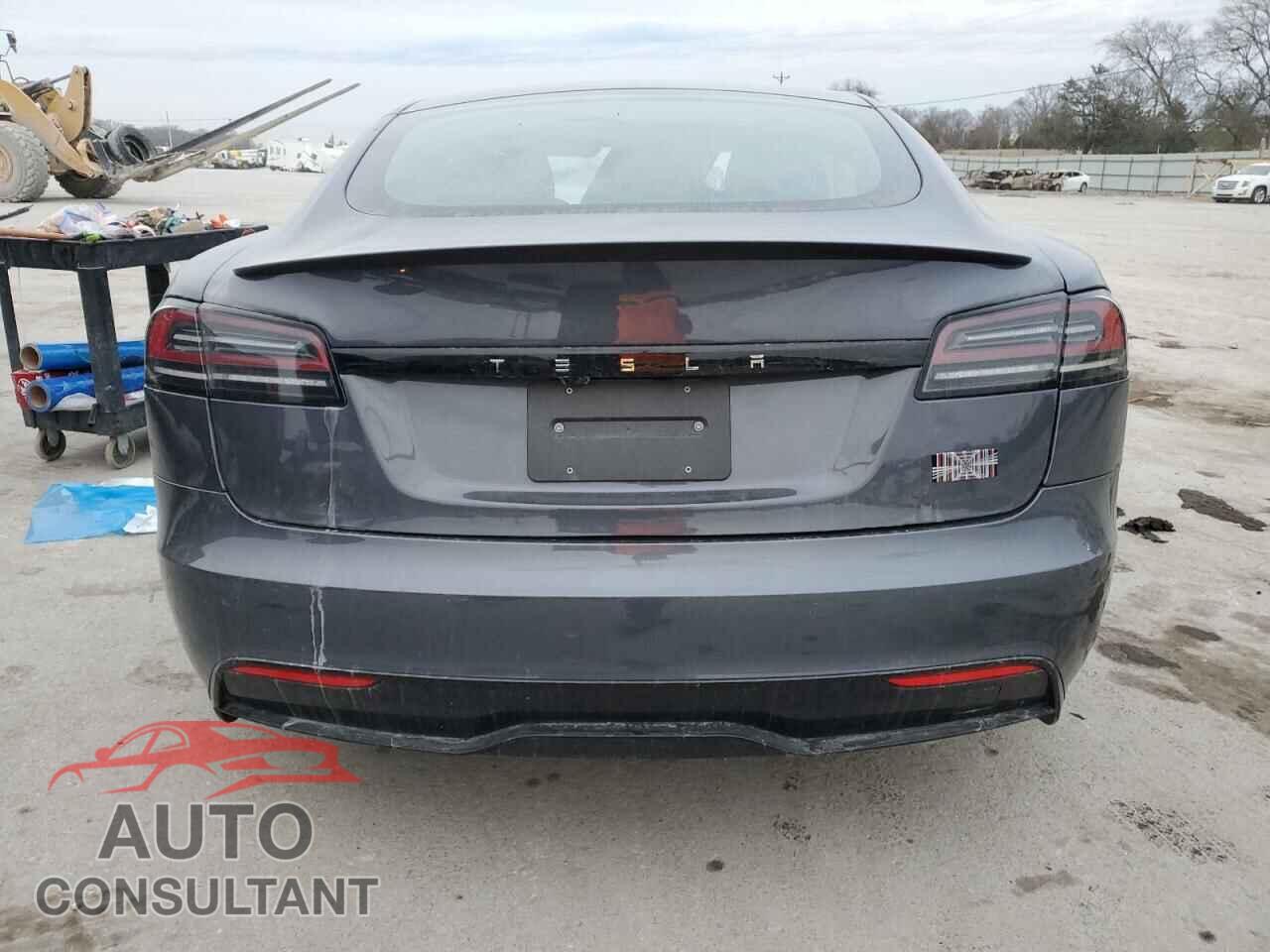 TESLA MODEL S 2023 - 5YJSA1E6XPF523031