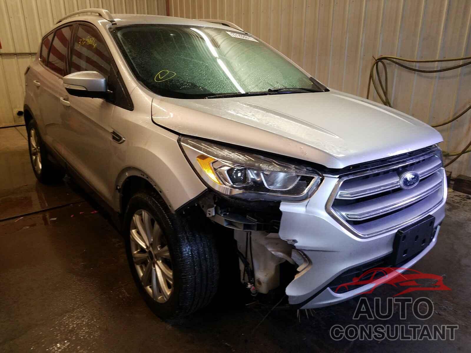 FORD ESCAPE 2017 - 1FMCU9JD5HUC34657
