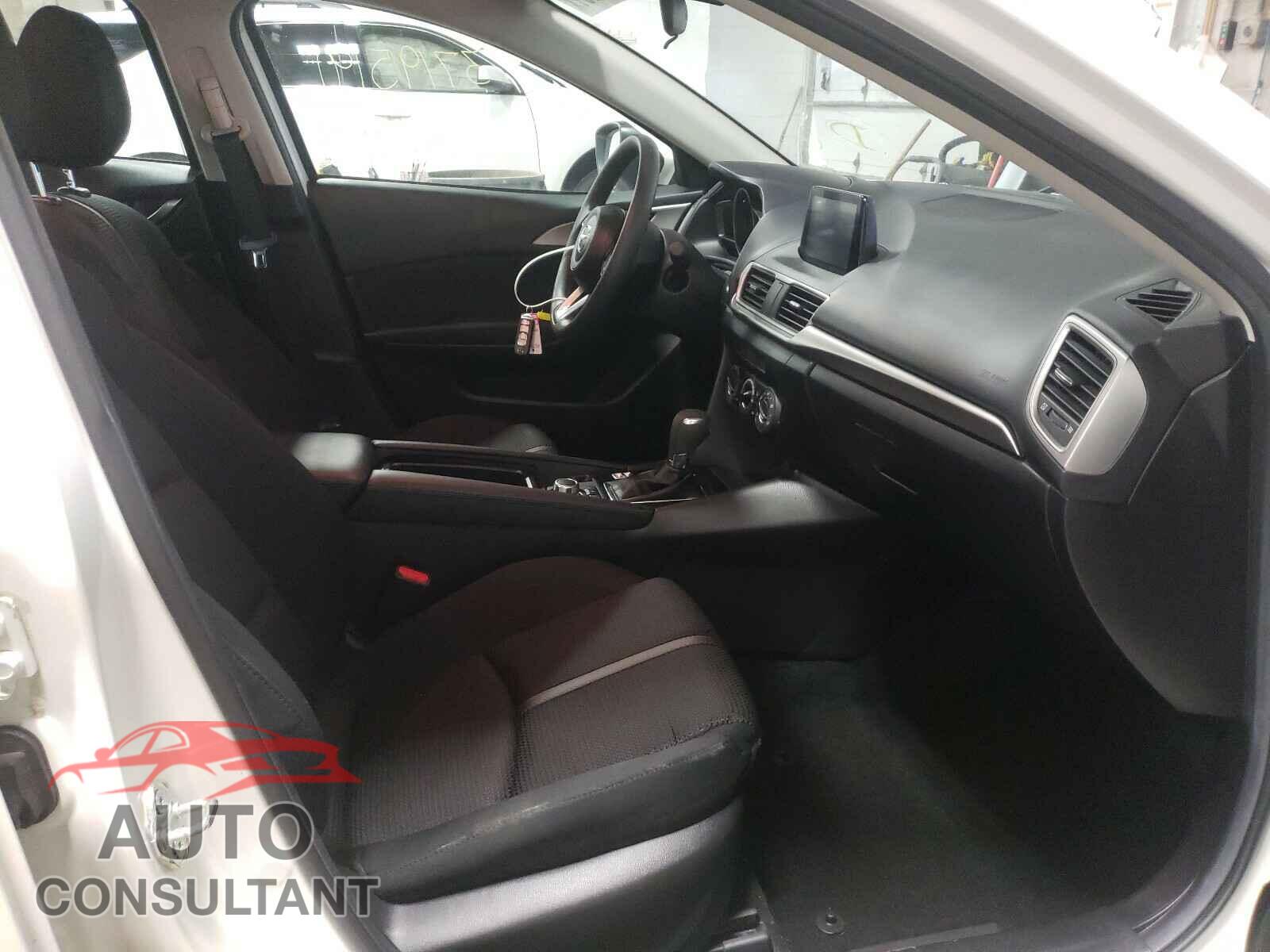 MAZDA 3 2017 - 3MZBN1U77HM154458