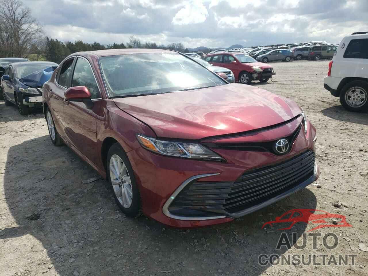 TOYOTA CAMRY 2022 - 4T1C11AK0NU639104