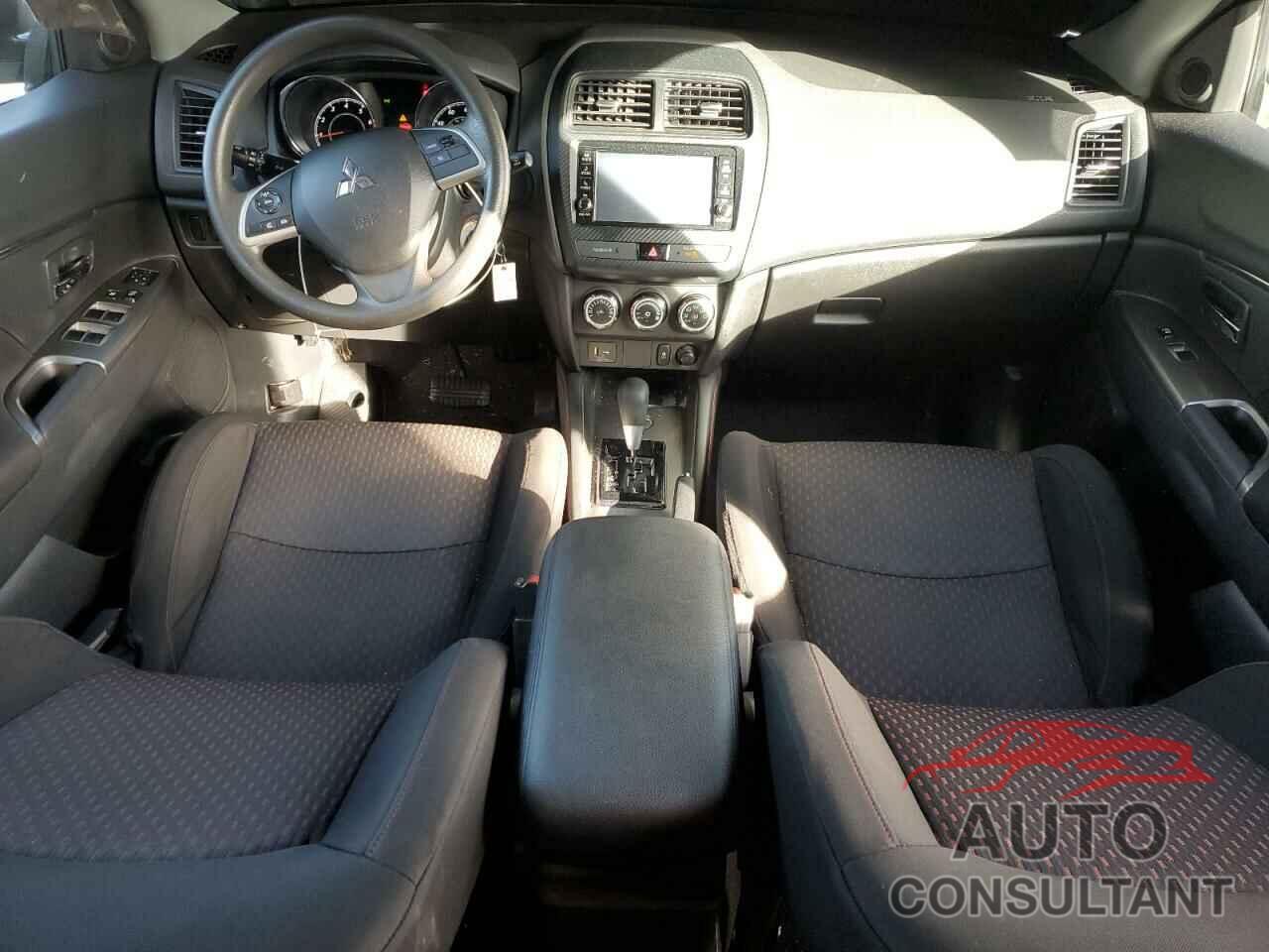 MITSUBISHI OUTLANDER 2019 - JA4AP3AU8KU034793