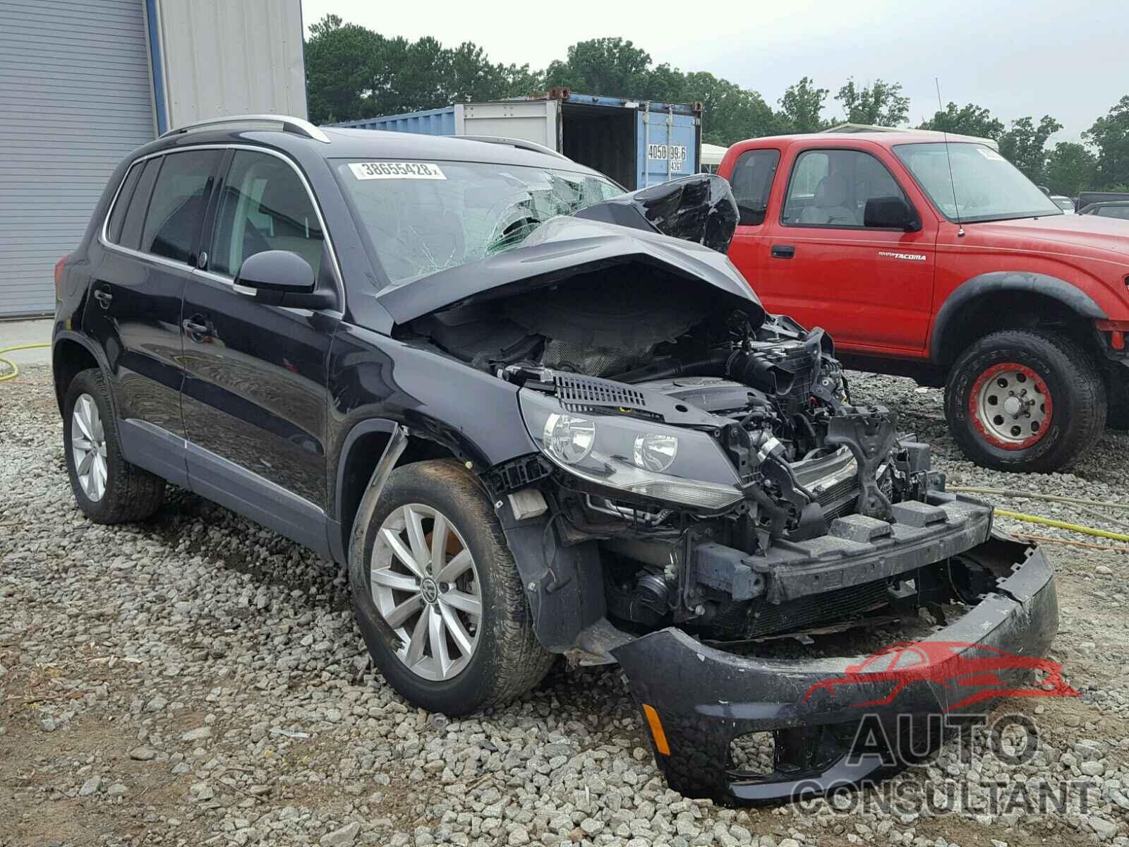 VOLKSWAGEN TIGUAN 2017 - WVGRV7AX3HW510313