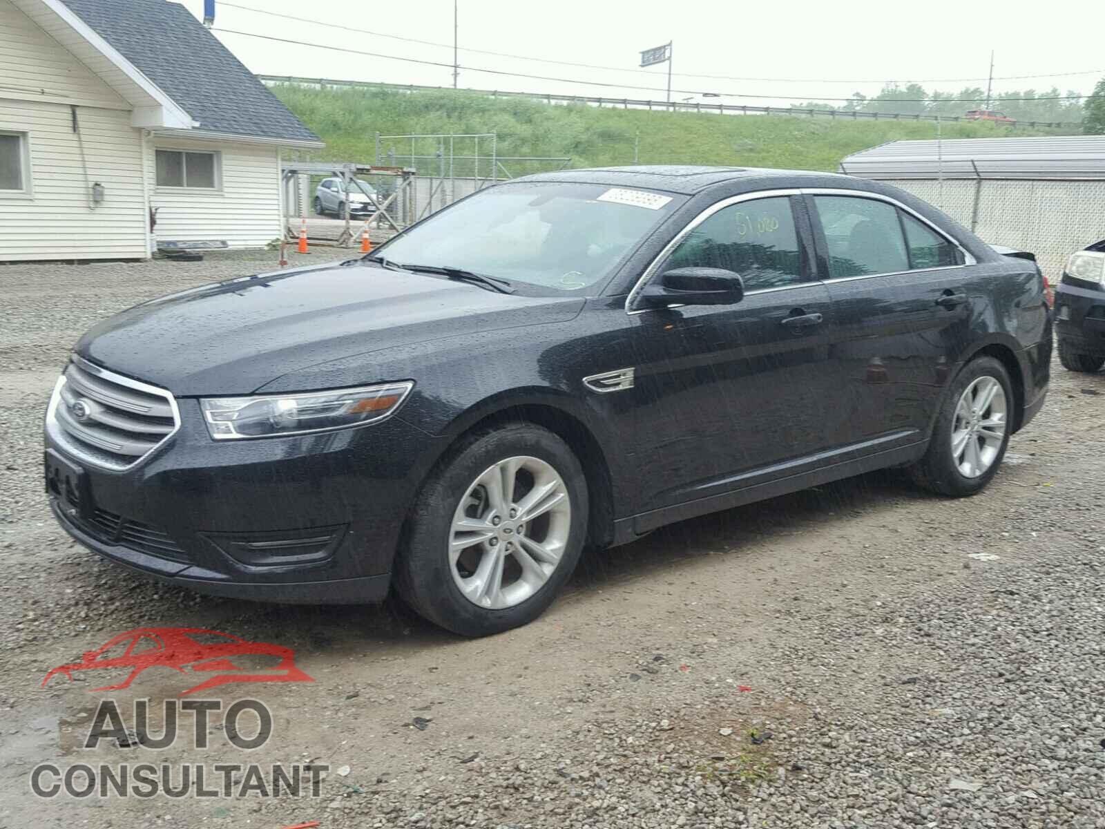 FORD TAURUS 2015 - 1FAHP2E89FG177144