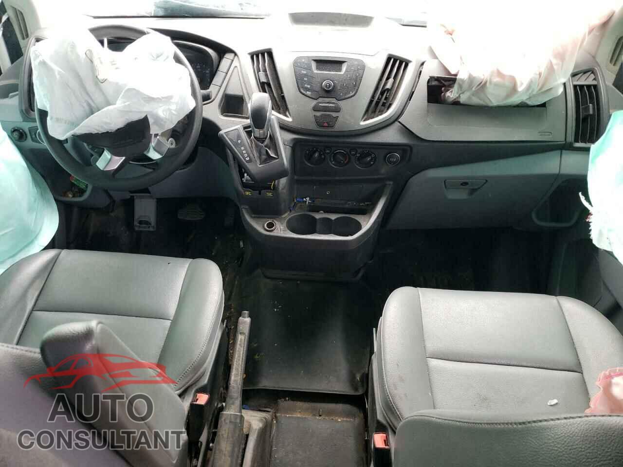 FORD TRANSIT 2019 - 1FTYR2CM9KKA01318