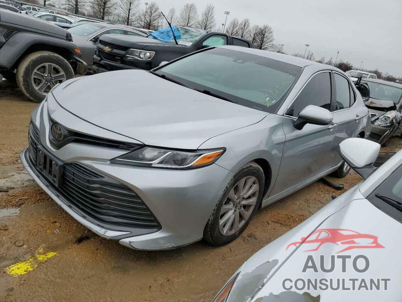 TOYOTA CAMRY 2018 - 4T1B11HK7JU101835