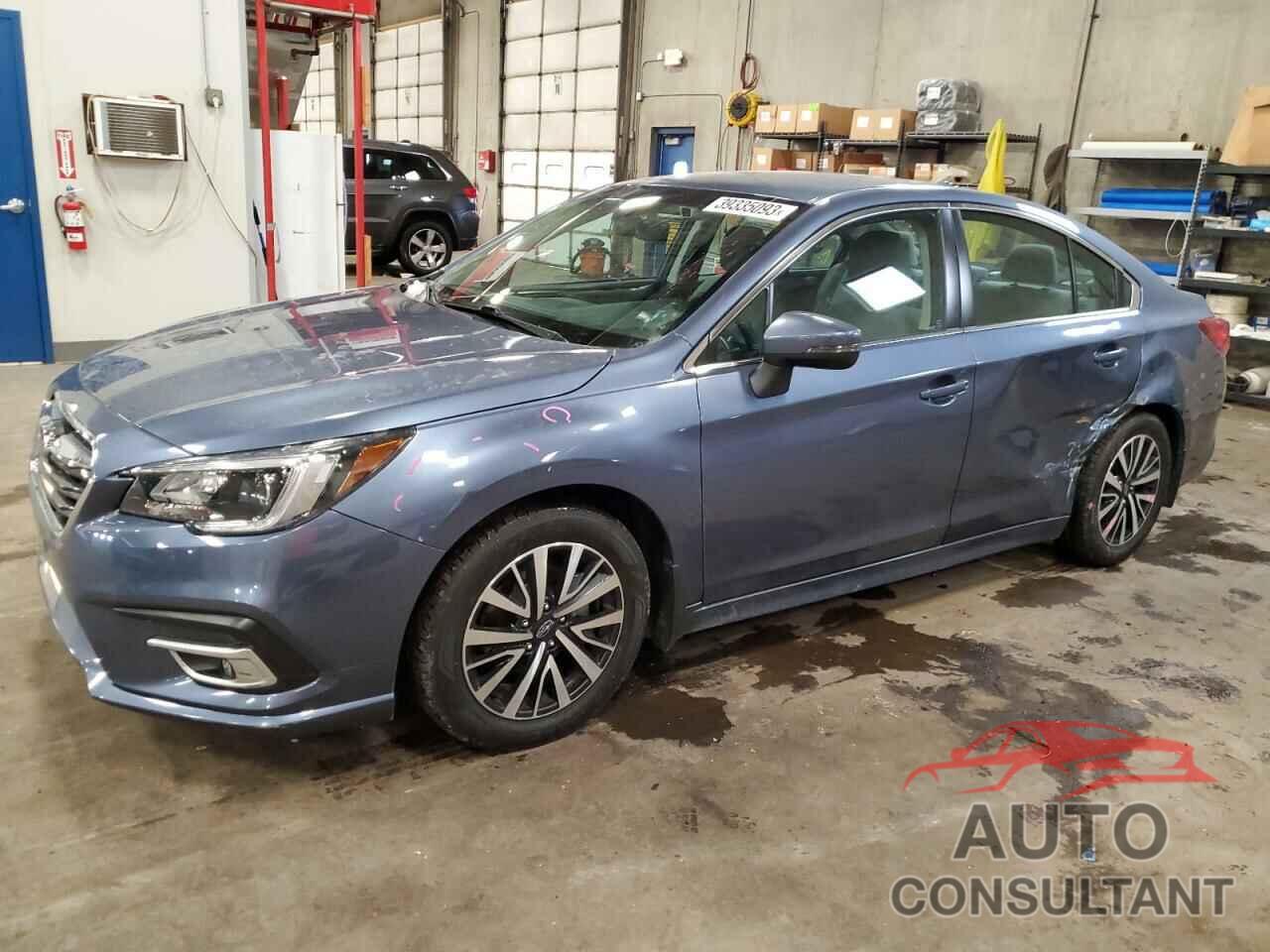 SUBARU LEGACY 2018 - 4S3BNAF60J3031020