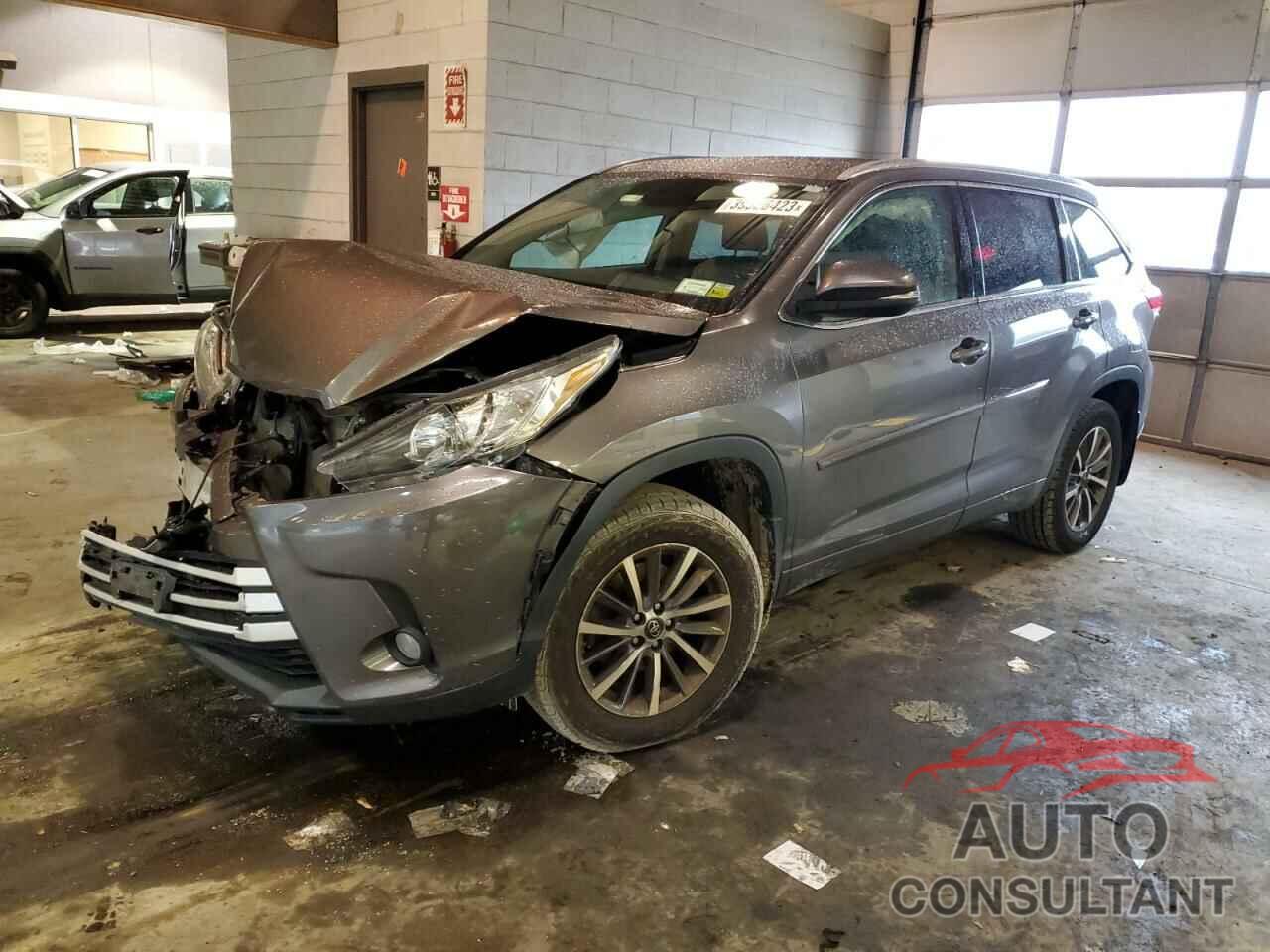 TOYOTA HIGHLANDER 2018 - 5TDJZRFH3JS825377