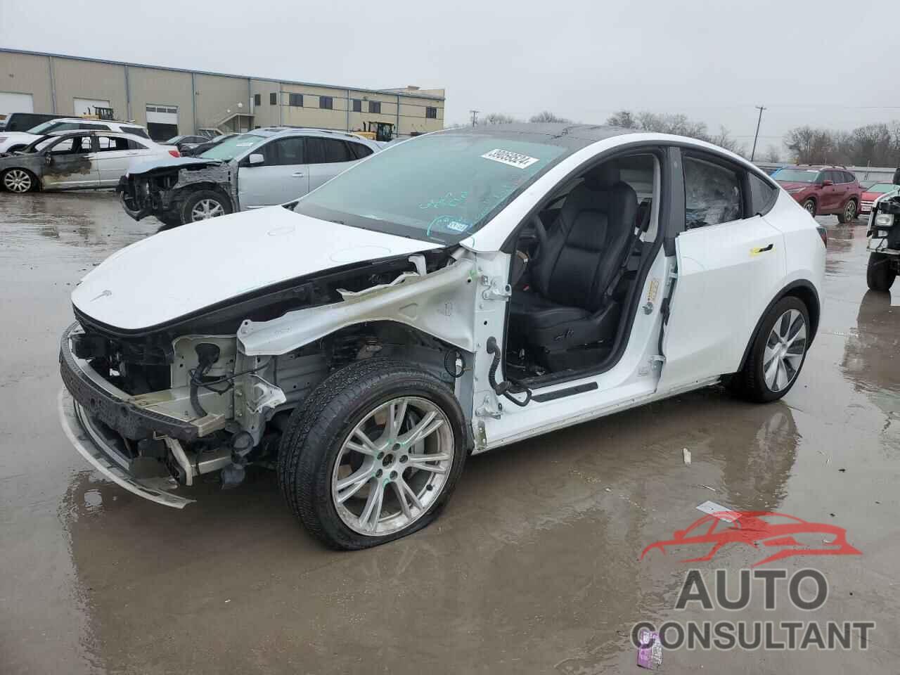 TESLA MODEL Y 2021 - 5YJYGDEE7MF077563