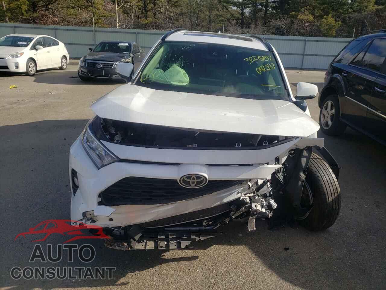 TOYOTA RAV4 2019 - JTMP1RFV9KD042147