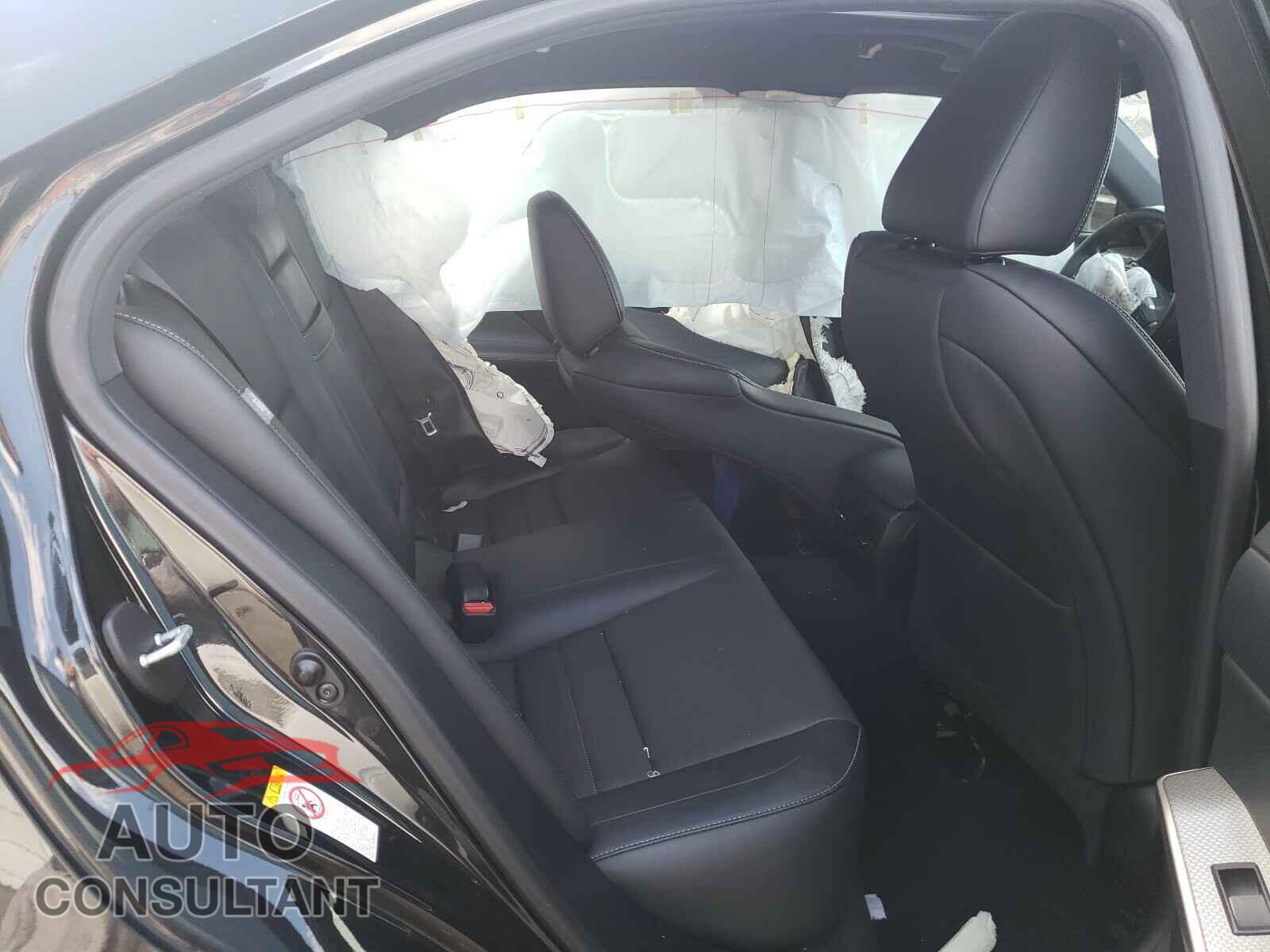 LEXUS IS 2017 - JTHBA1D20H5048277