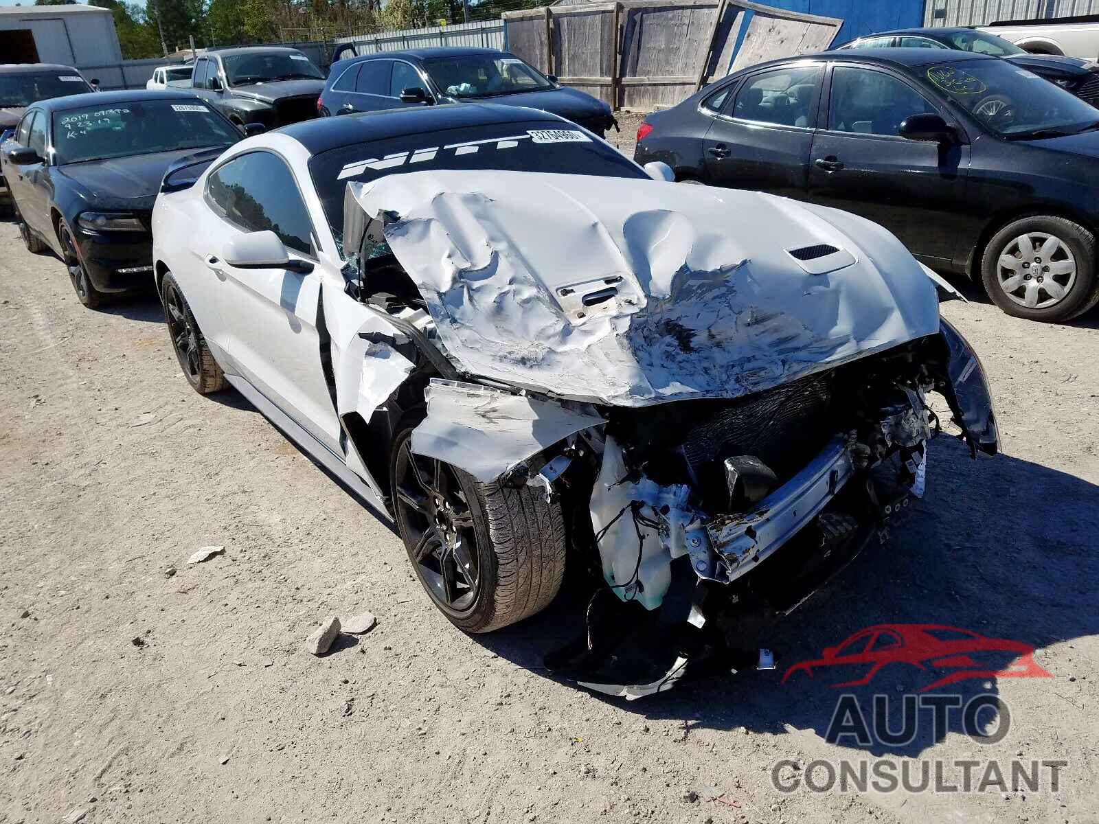 FORD MUSTANG 2019 - 1FA6P8CF0K5166776