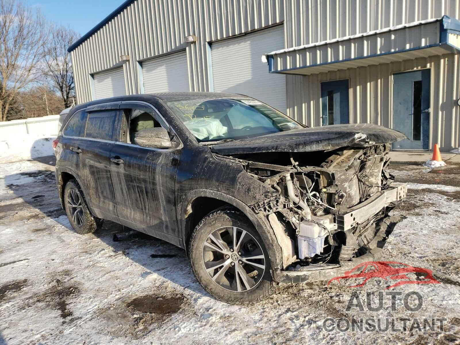 TOYOTA HIGHLANDER 2018 - 5TDBZRFH0JS895195