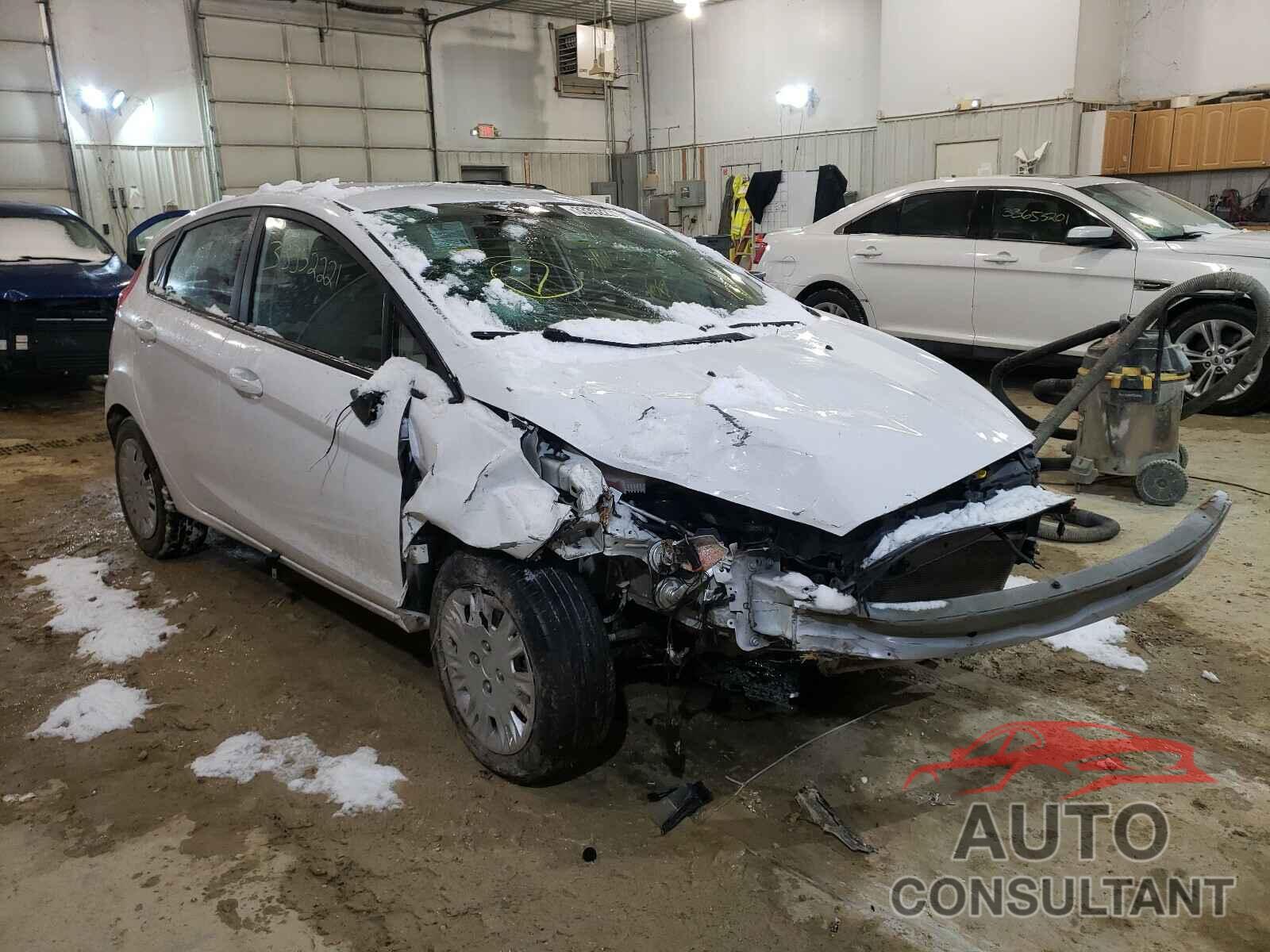 FORD FIESTA 2016 - 3FADP4TJ2GM143893