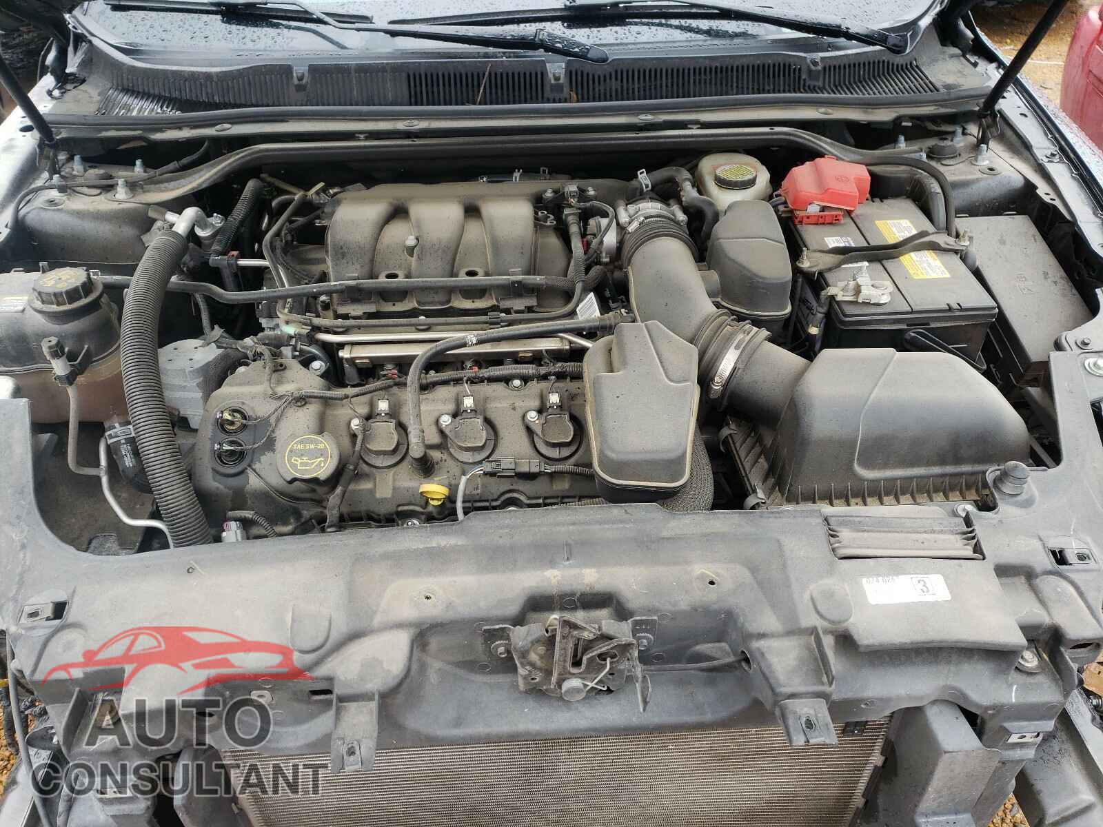 FORD TAURUS 2017 - 1FAHP2F89HG104423