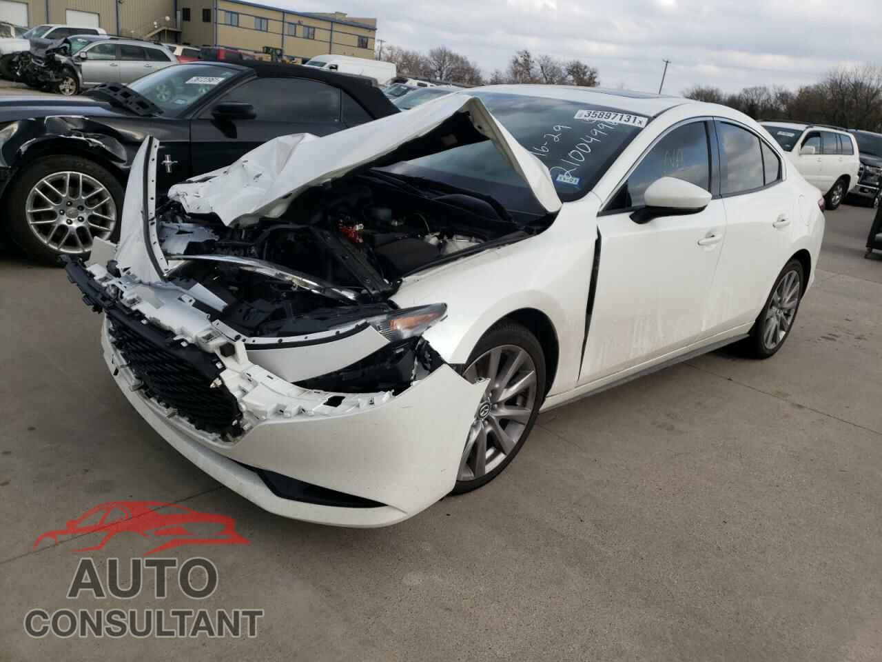 MAZDA 3 2019 - JM1BPBEM0K1131342