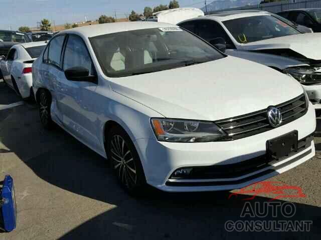 VOLKSWAGEN JETTA 2015 - 3VWD17AJ1FM217526