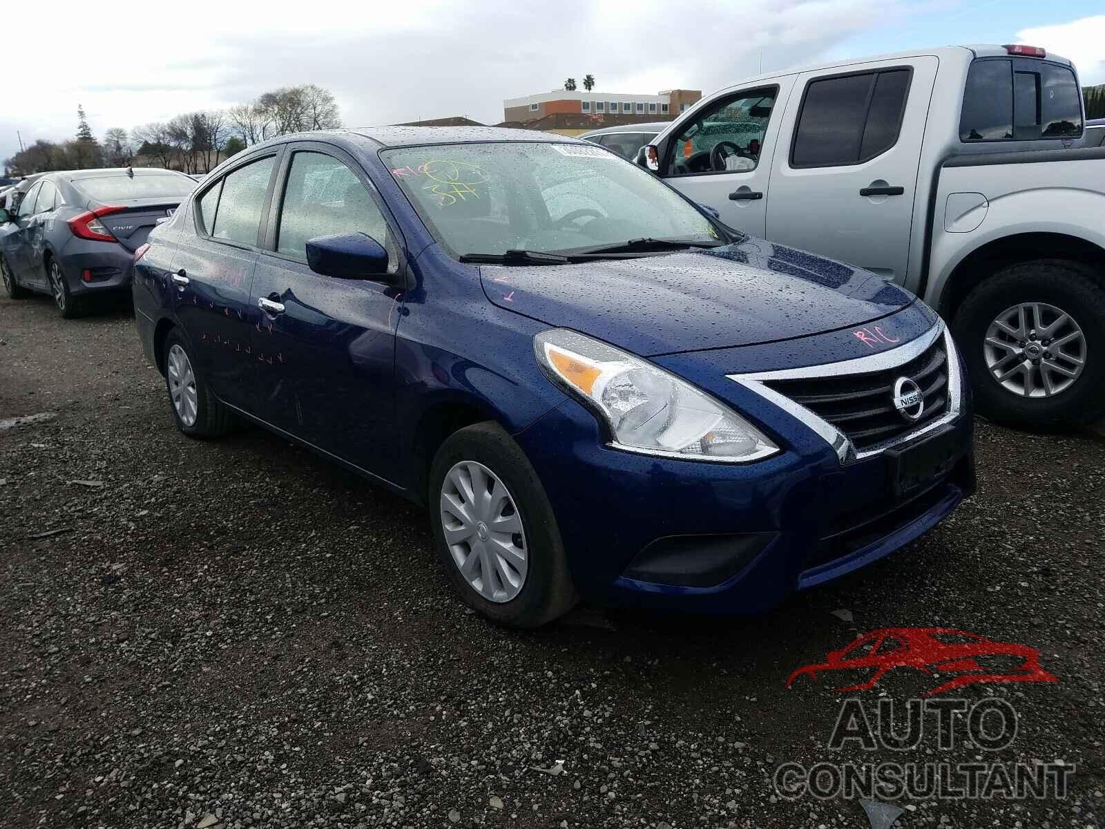NISSAN VERSA 2018 - 3N1CN7AP5JL865489