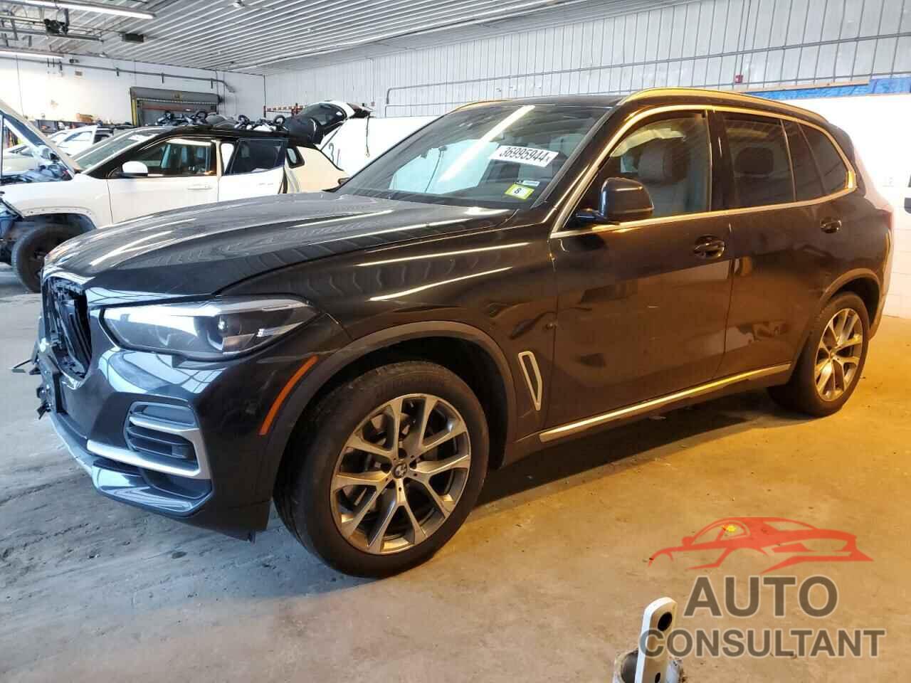 BMW X5 2022 - 5UXCR6C00N9K91571