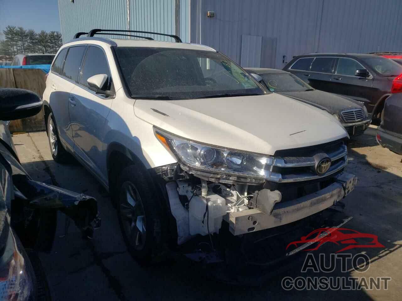 TOYOTA HIGHLANDER 2019 - 5TDDZRFH0KS977308