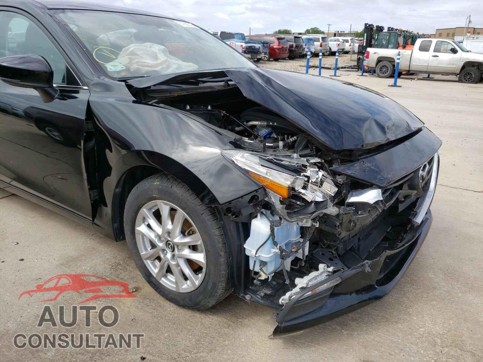 MAZDA 3 2017 - 3MZBN1U72HM114482