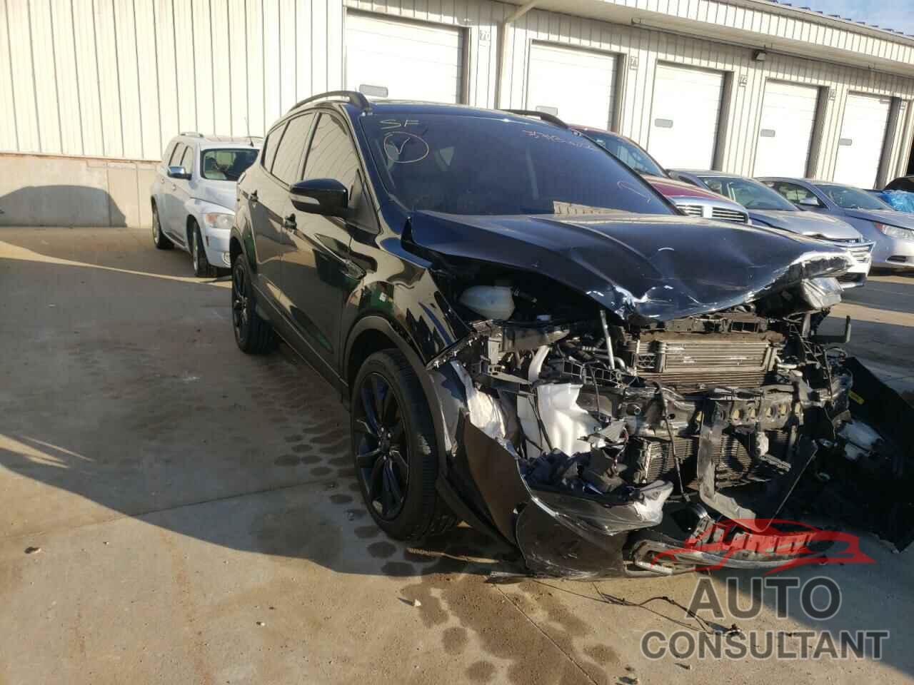 FORD ESCAPE 2017 - 1FMCU0JD9HUD15737