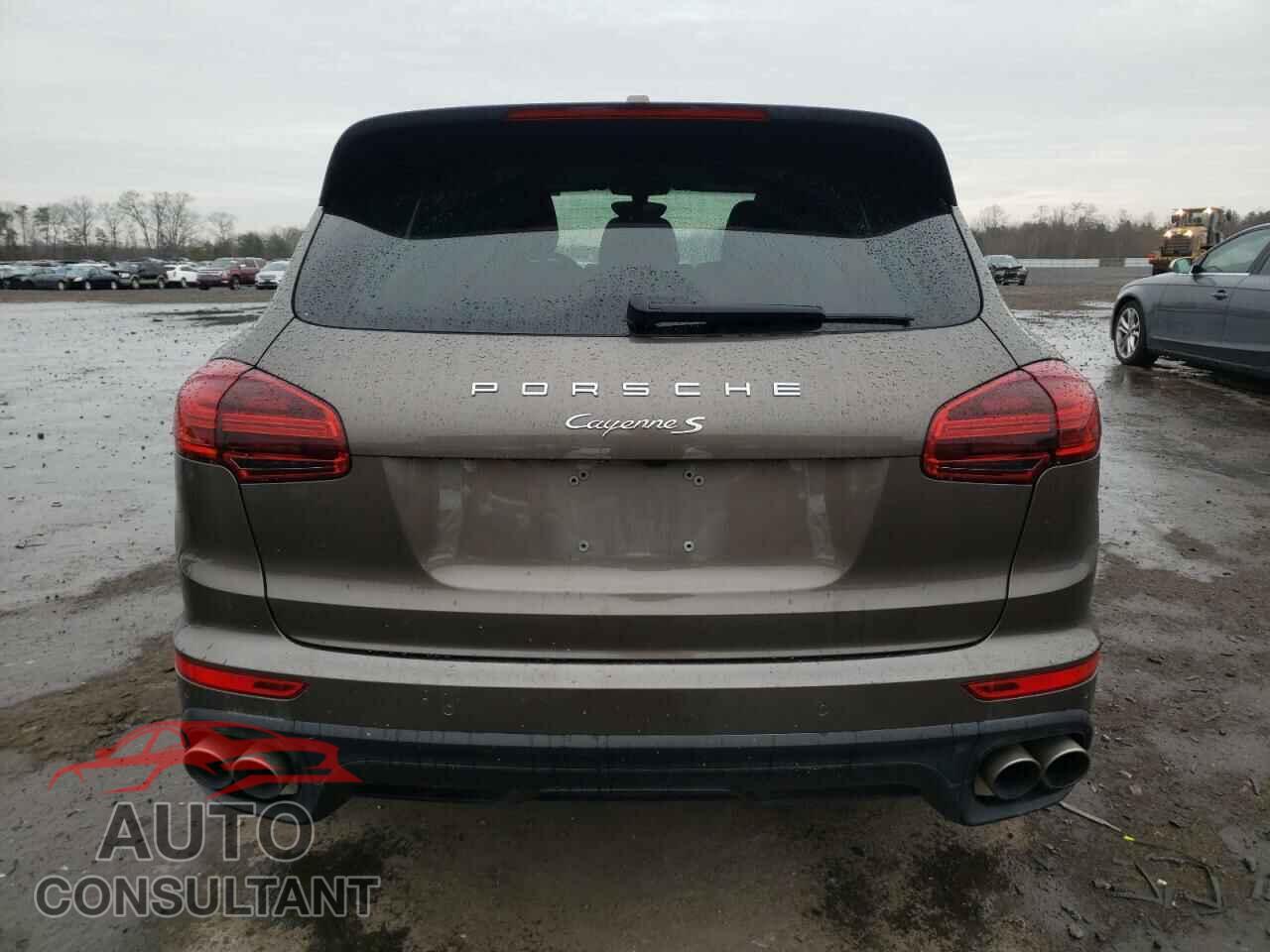 PORSCHE CAYENNE 2016 - WP1AB2A28GLA94307