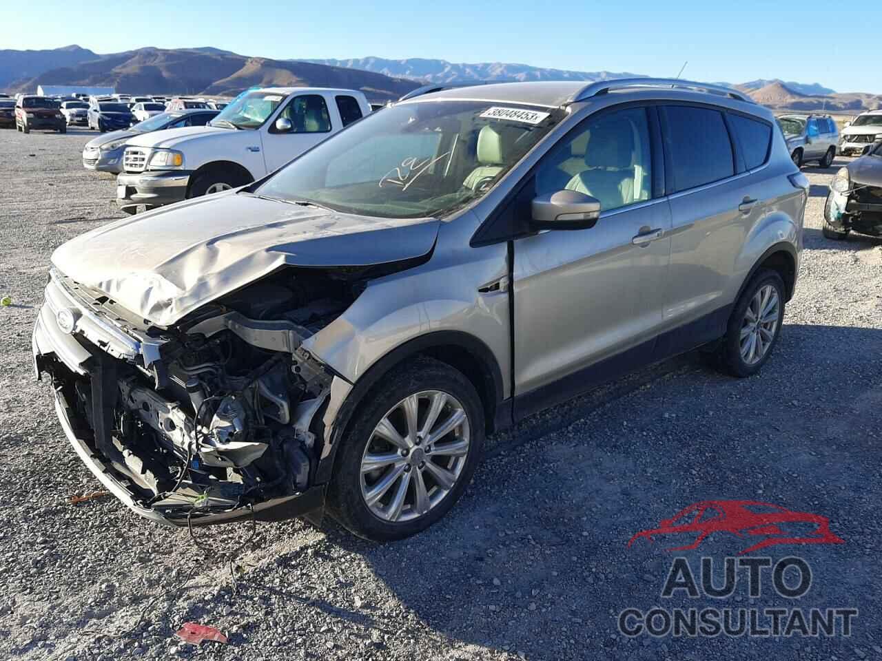 FORD ESCAPE 2017 - 1FMCU9J95HUD11278
