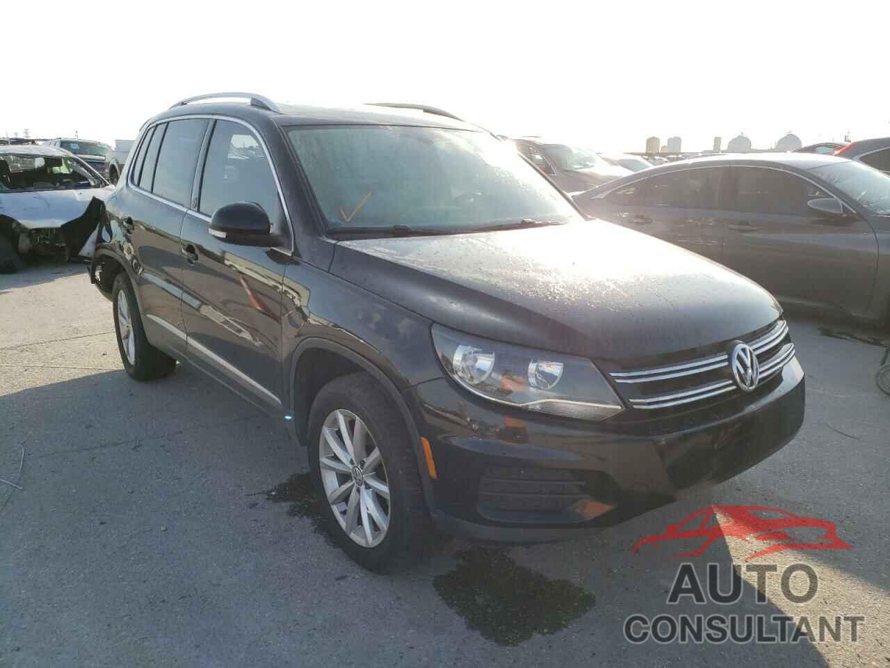 VOLKSWAGEN TIGUAN 2017 - WVGRV7AX4HK003167