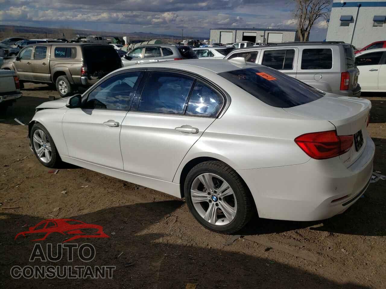 BMW 3 SERIES 2016 - WBA8E9G55GNU30658