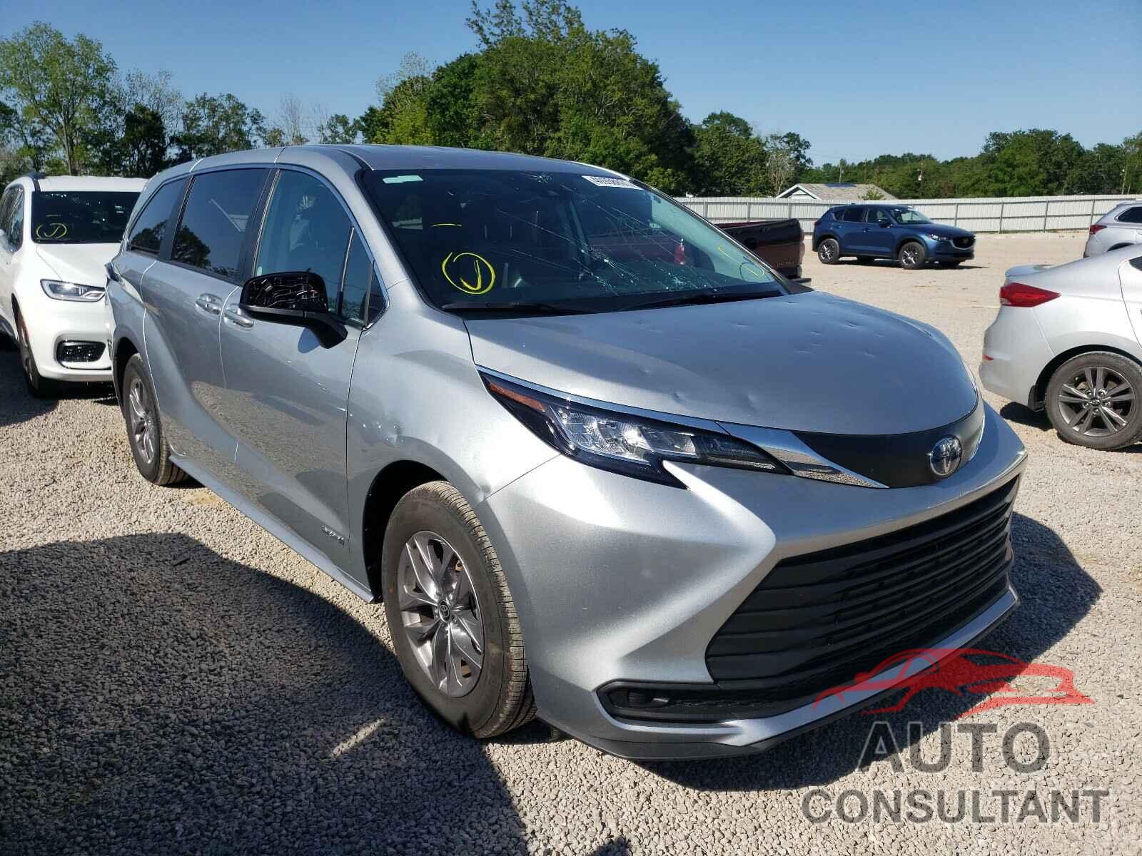 TOYOTA SIENNA 2021 - 5TDKRKEC9MS017122