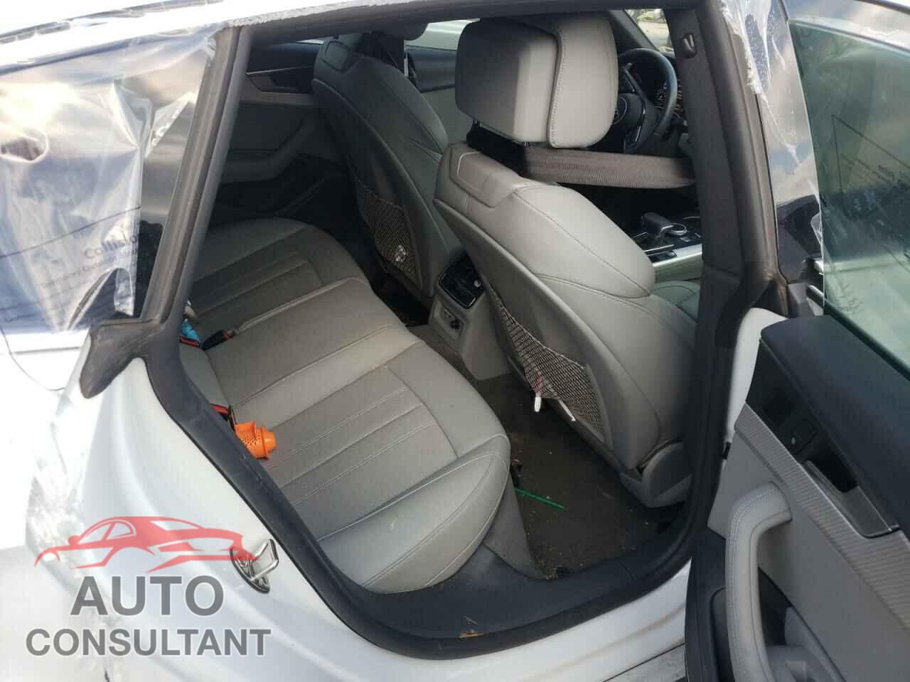 AUDI A5 2019 - WAUFNCF54KA006894
