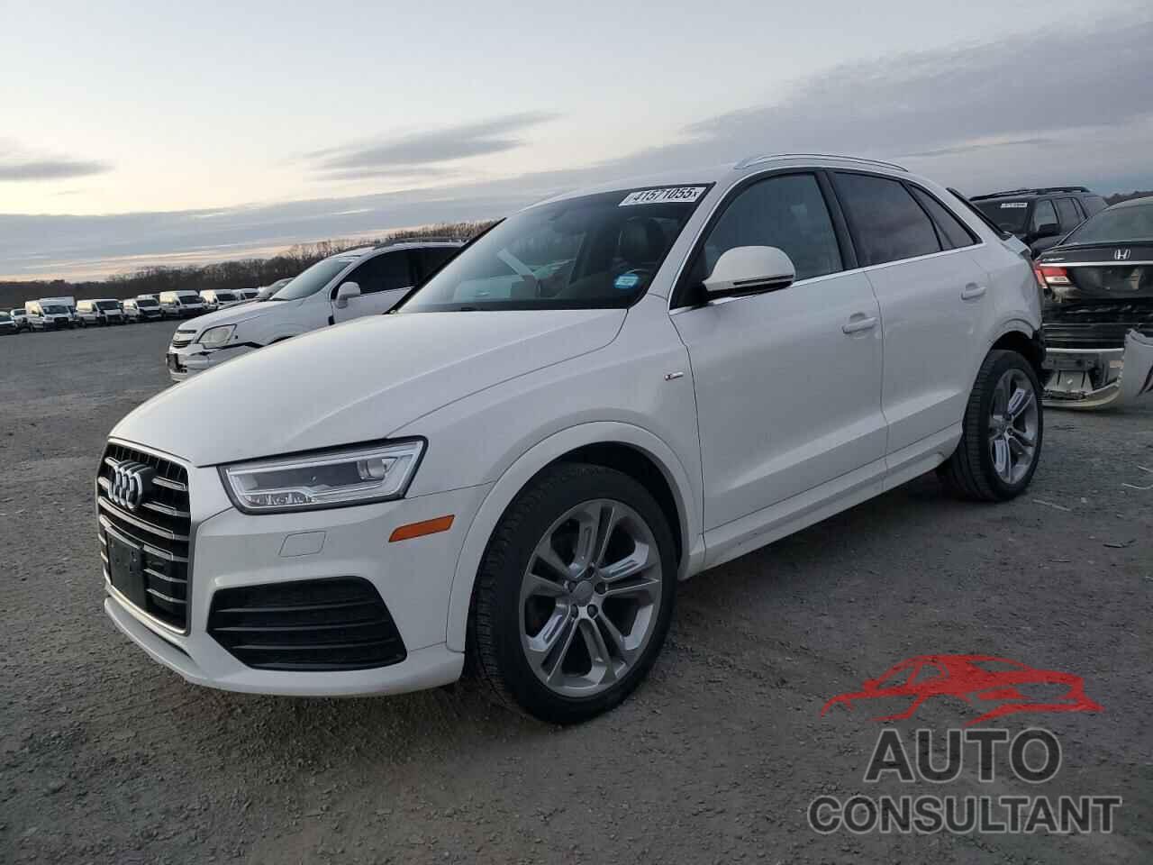 AUDI Q3 2017 - WA1GCCFS1HR017228