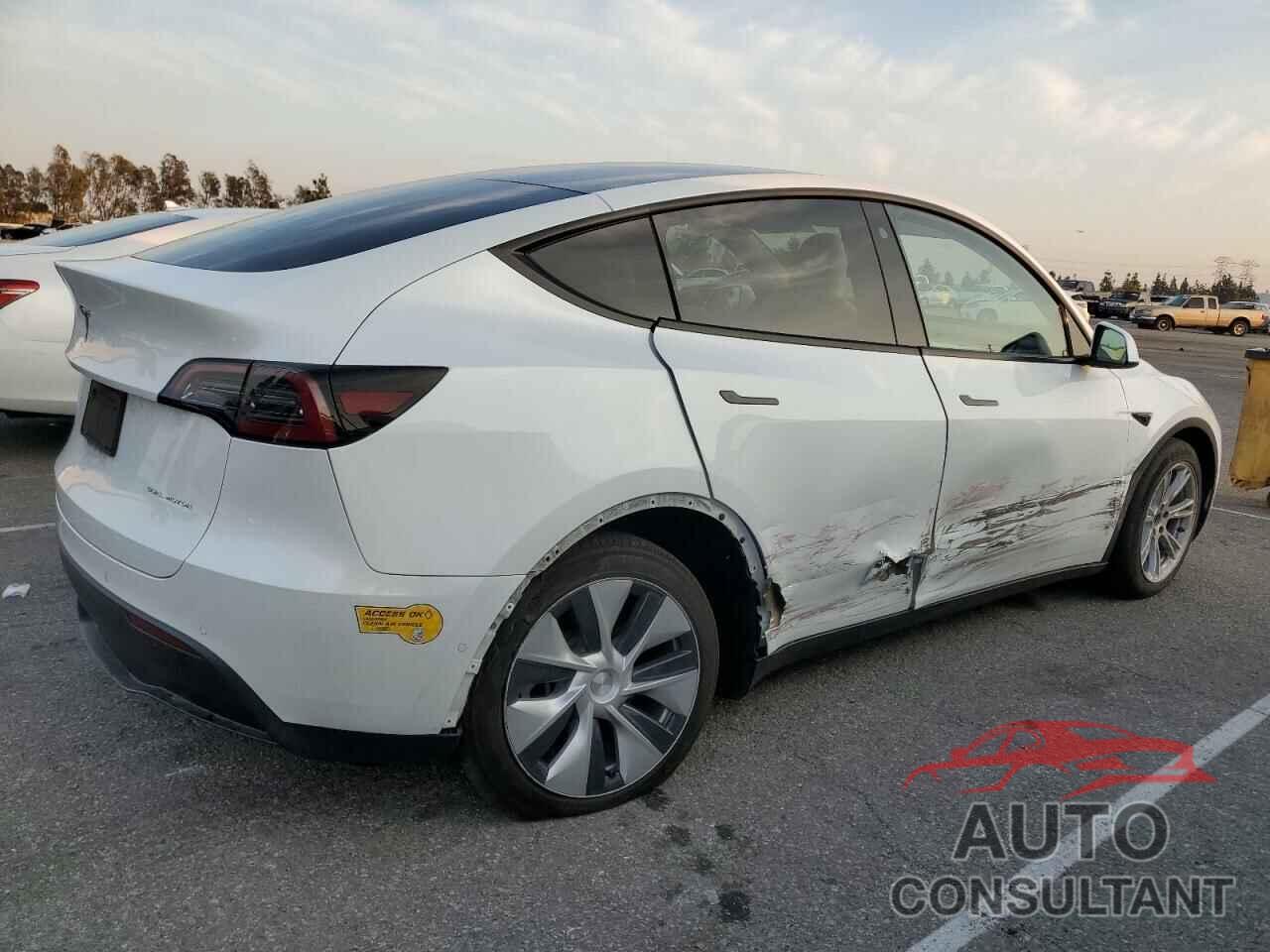 TESLA MODEL Y 2022 - 7SAYGDEE7NF359254