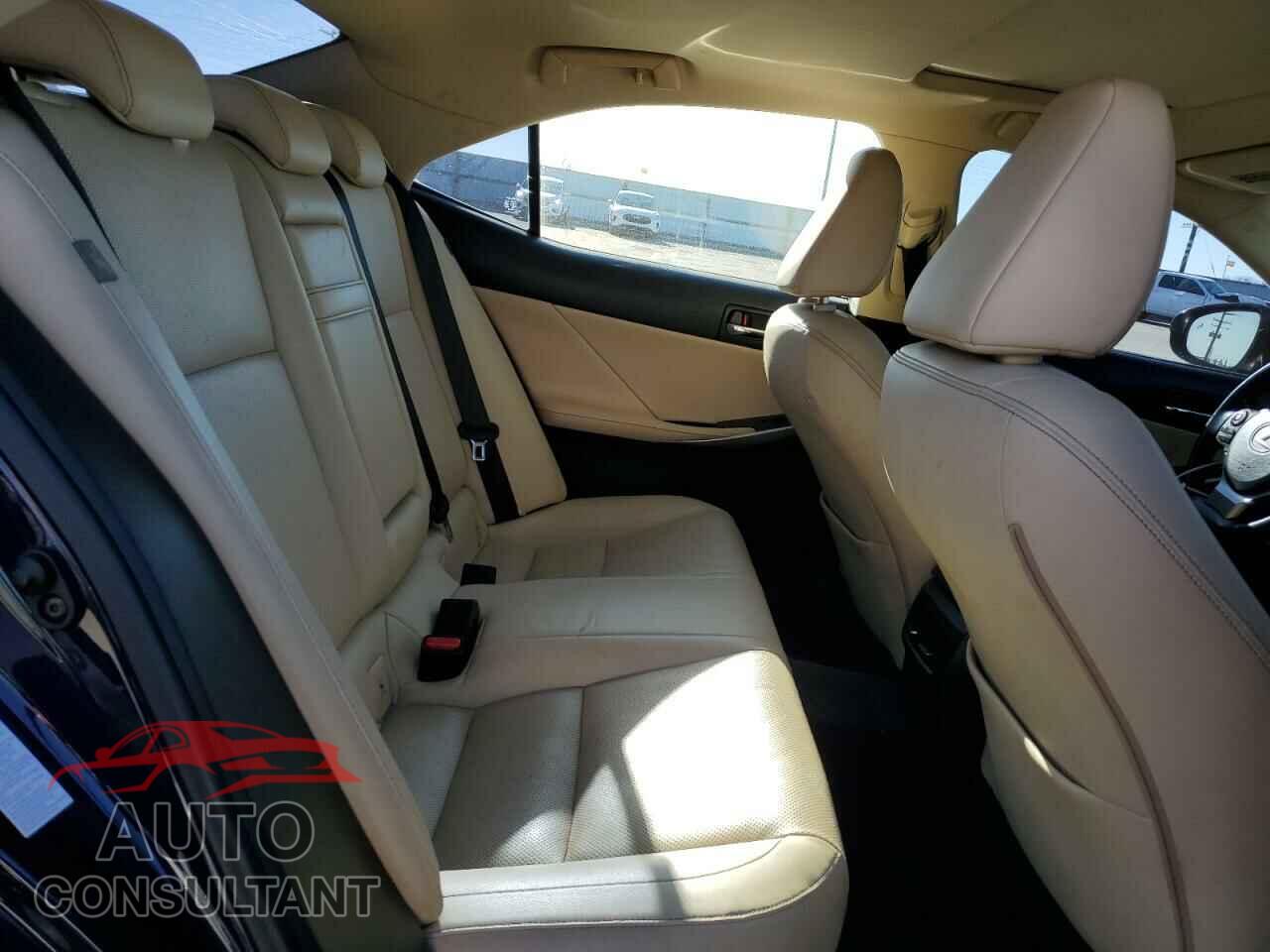 LEXUS IS 2014 - JTHBF1D26E5012123
