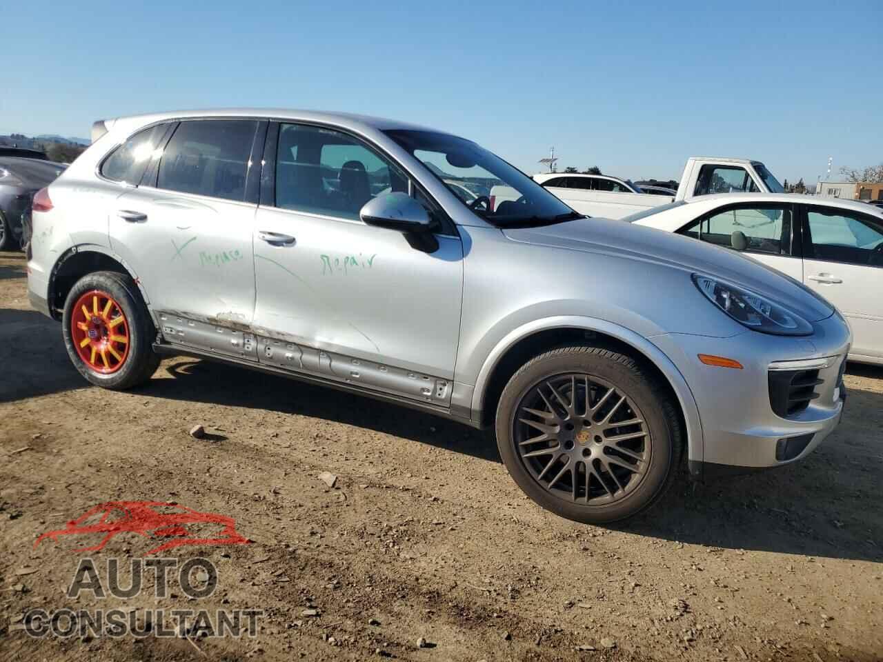 PORSCHE CAYENNE 2018 - WP1AA2A21JKA05743