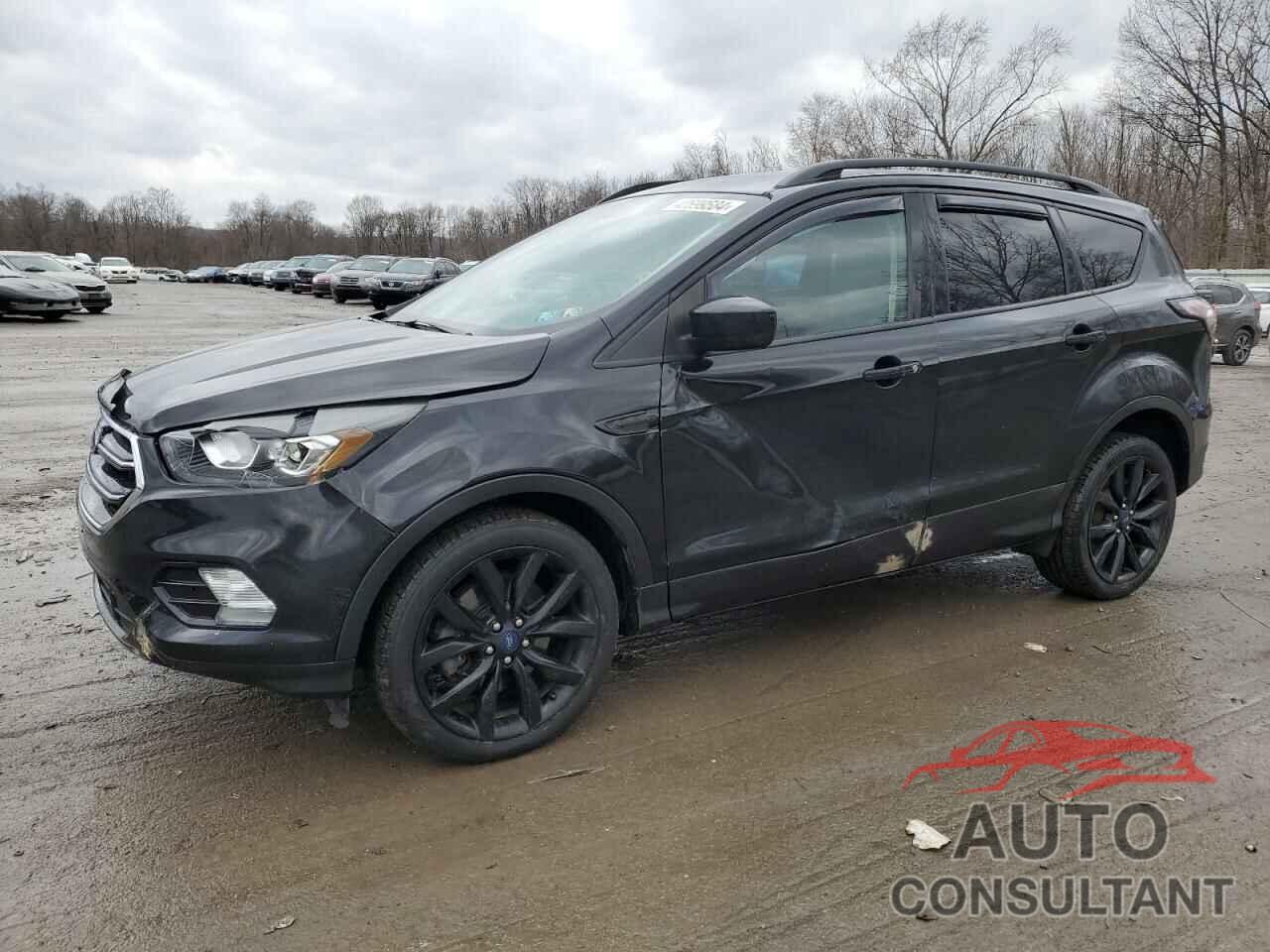 FORD ESCAPE 2017 - 1FMCU9G95HUC41658