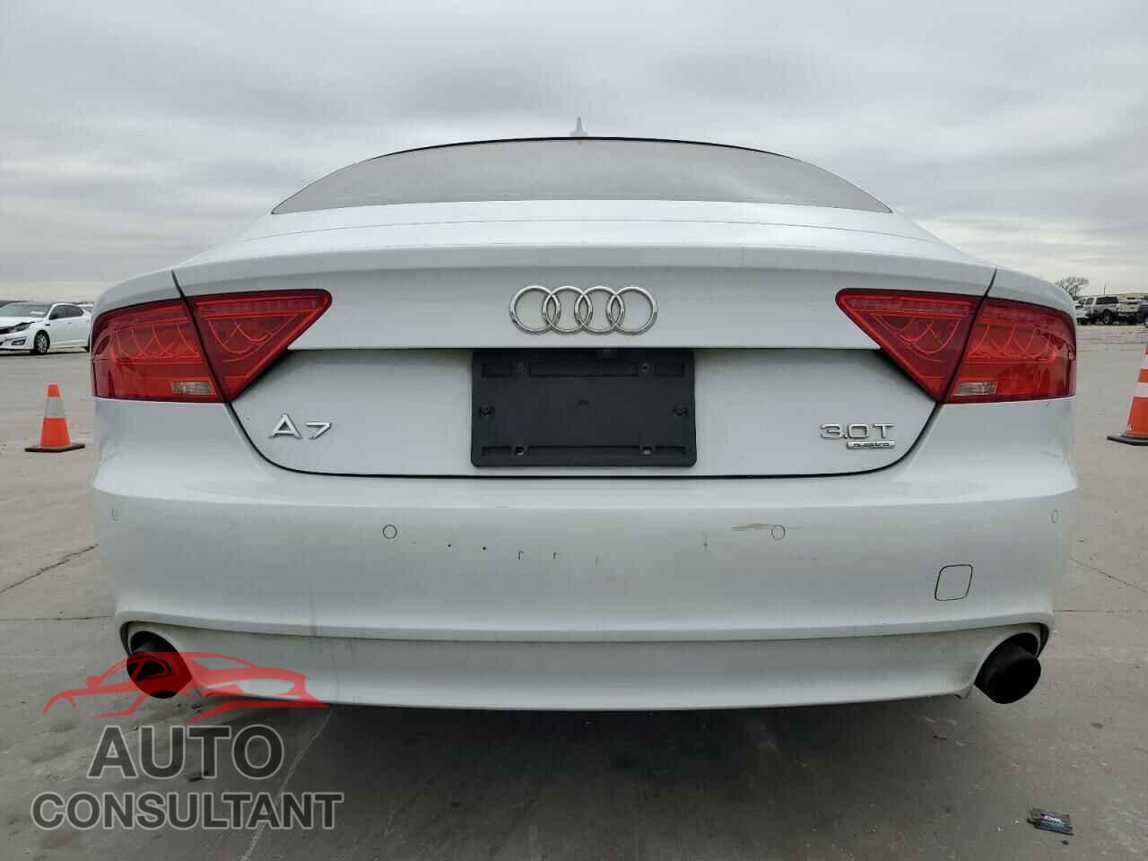 AUDI A7 2013 - WAU2GBFC9DN087520