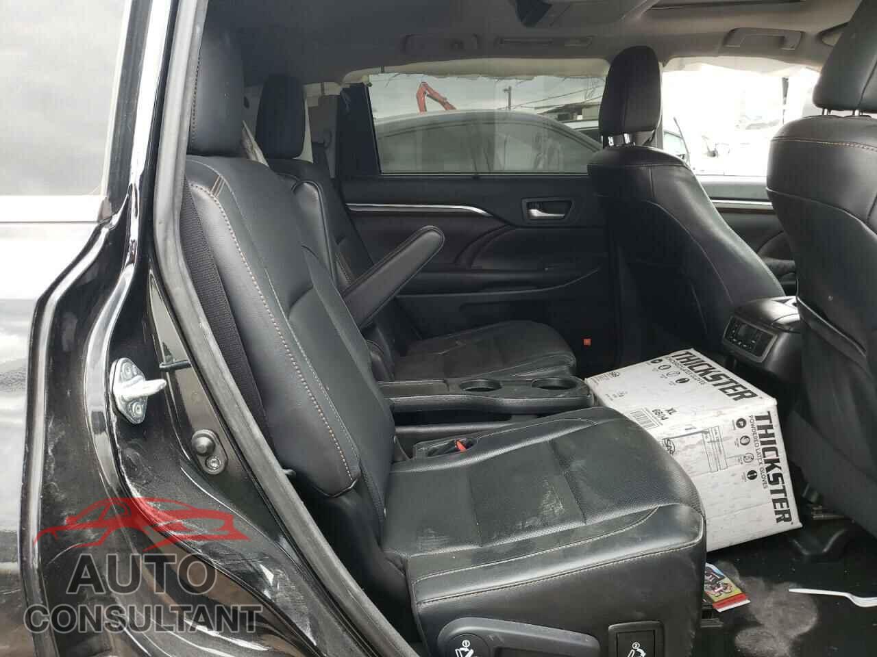 TOYOTA HIGHLANDER 2016 - 5TDYKRFH4GS148657