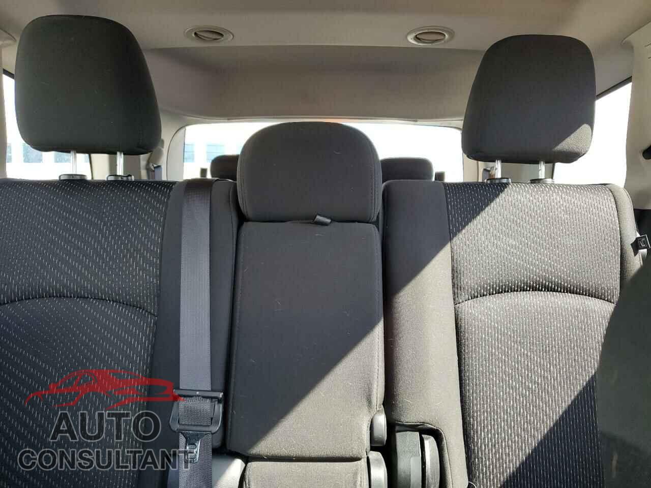 DODGE JOURNEY 2019 - 3C4PDCBB0KT737868