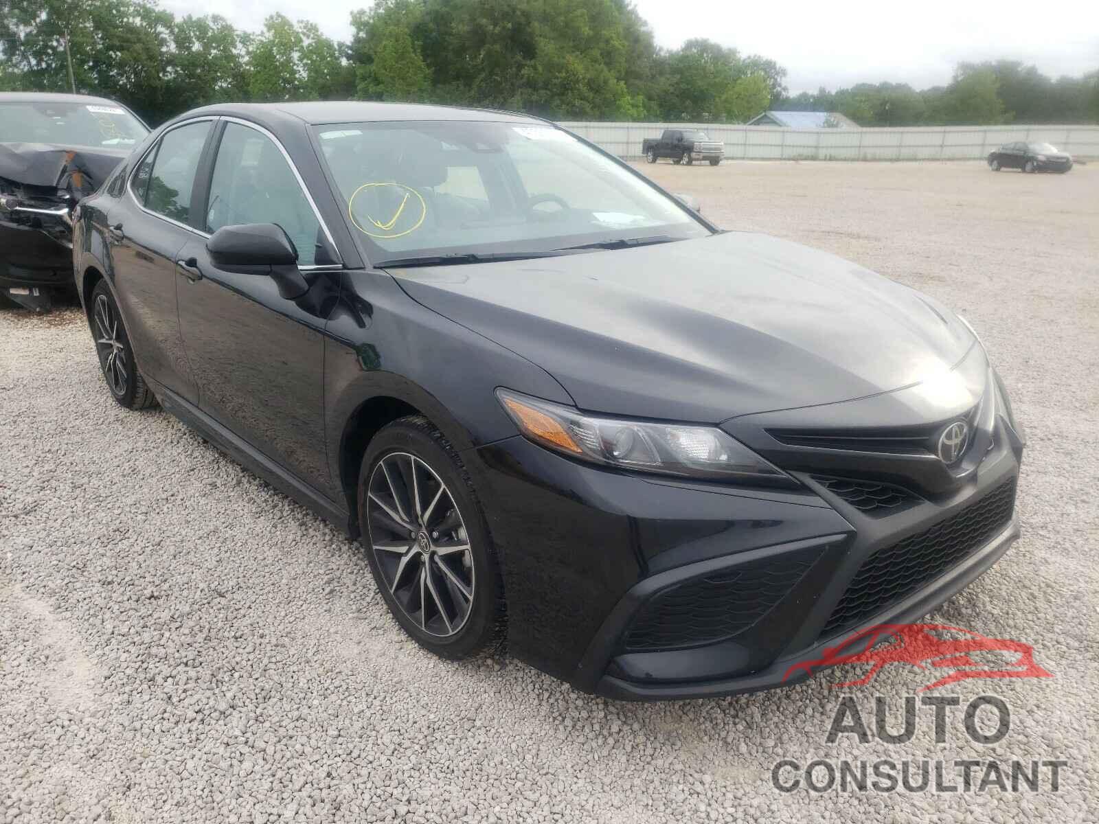 TOYOTA CAMRY 2021 - 4T1G11AK8MU431567
