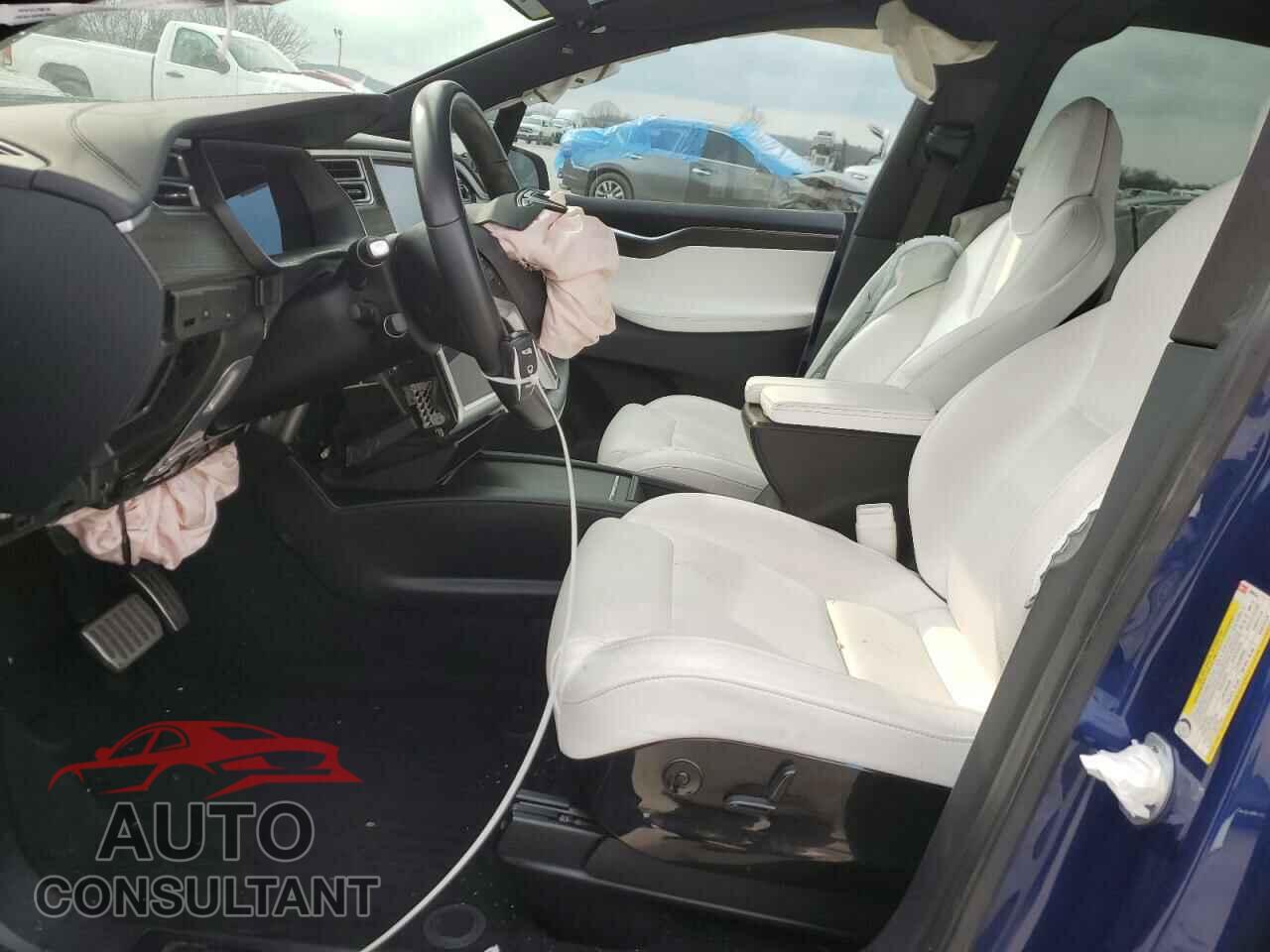 TESLA MODEL X 2016 - 5YJXCBE29GF008654