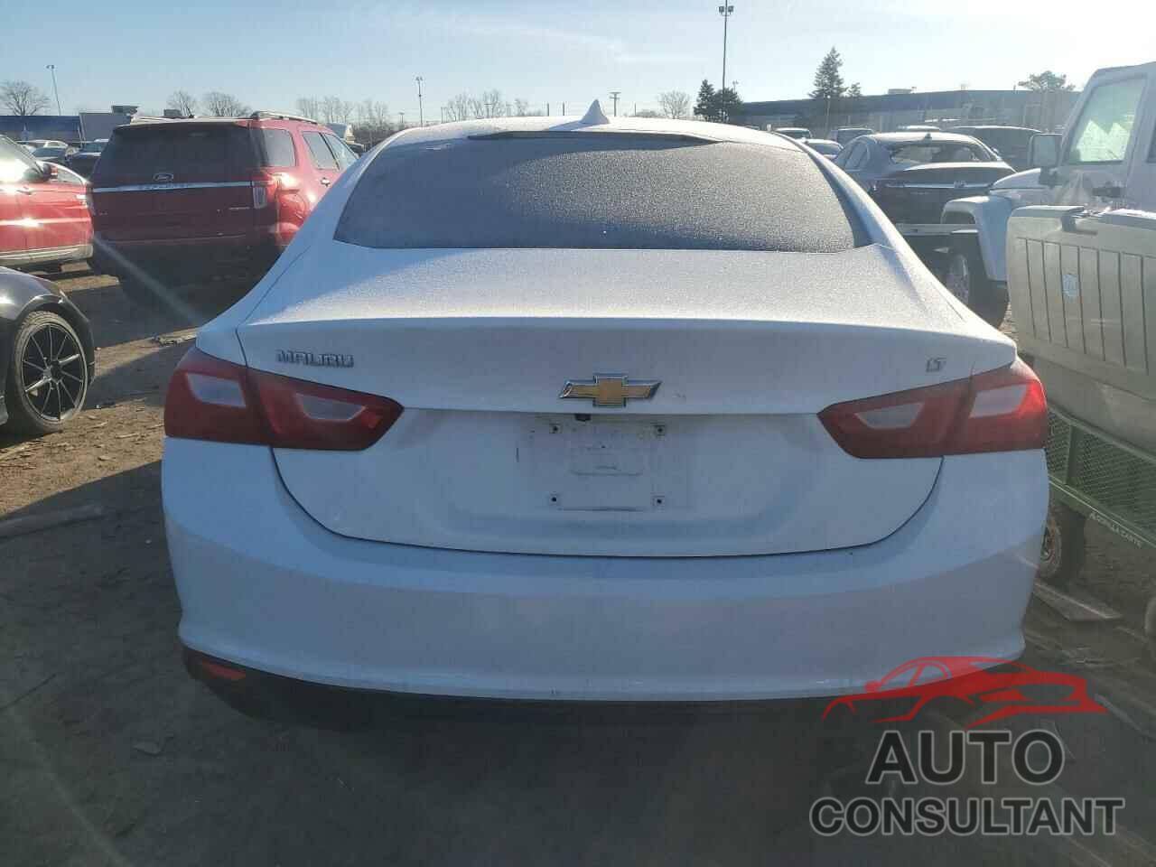 CHEVROLET MALIBU 2016 - 1G1ZE5ST3GF196979