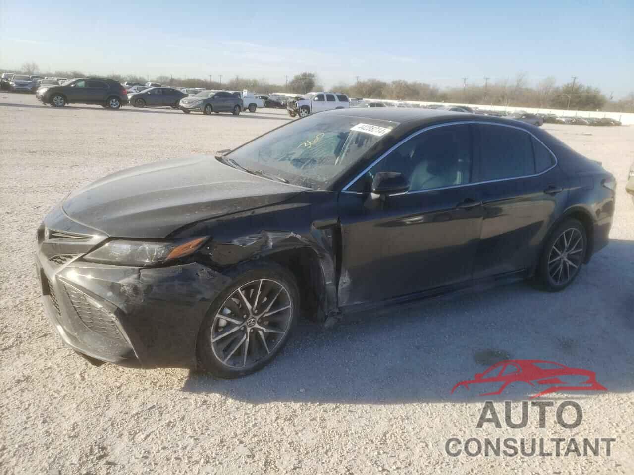 TOYOTA CAMRY 2023 - 4T1G11AK8PU794780