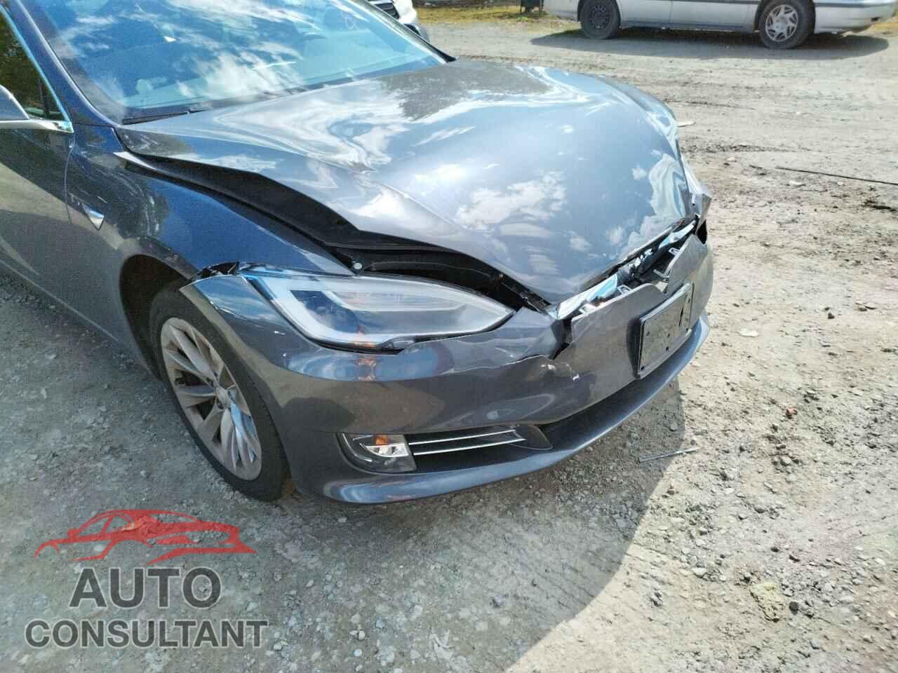 TESLA MODEL S 2018 - 5YJSA1E26JF269726