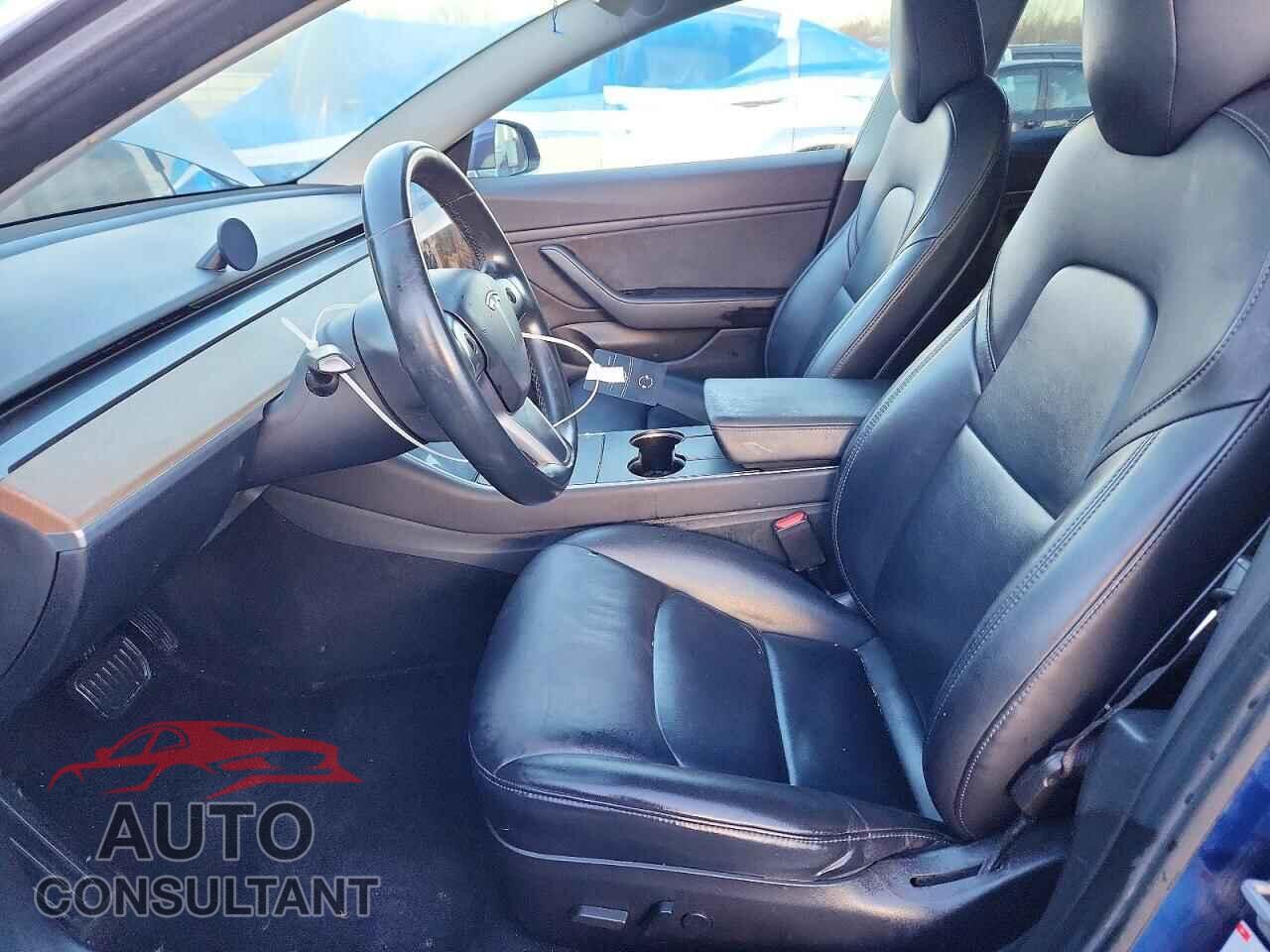 TESLA MODEL 3 2018 - 5YJ3E1EB0JF054786