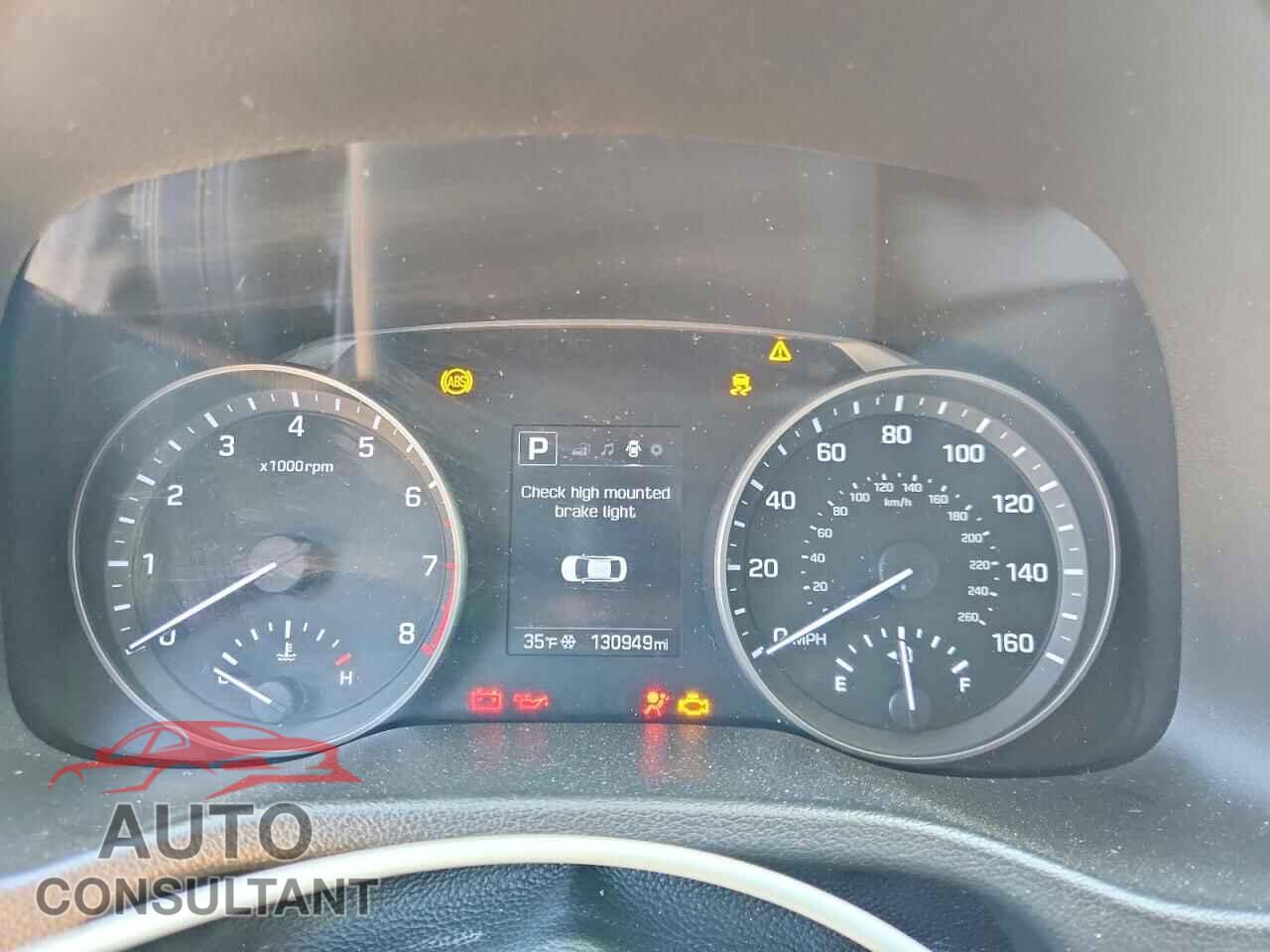 HYUNDAI ELANTRA 2018 - 5NPD84LF3JH303473