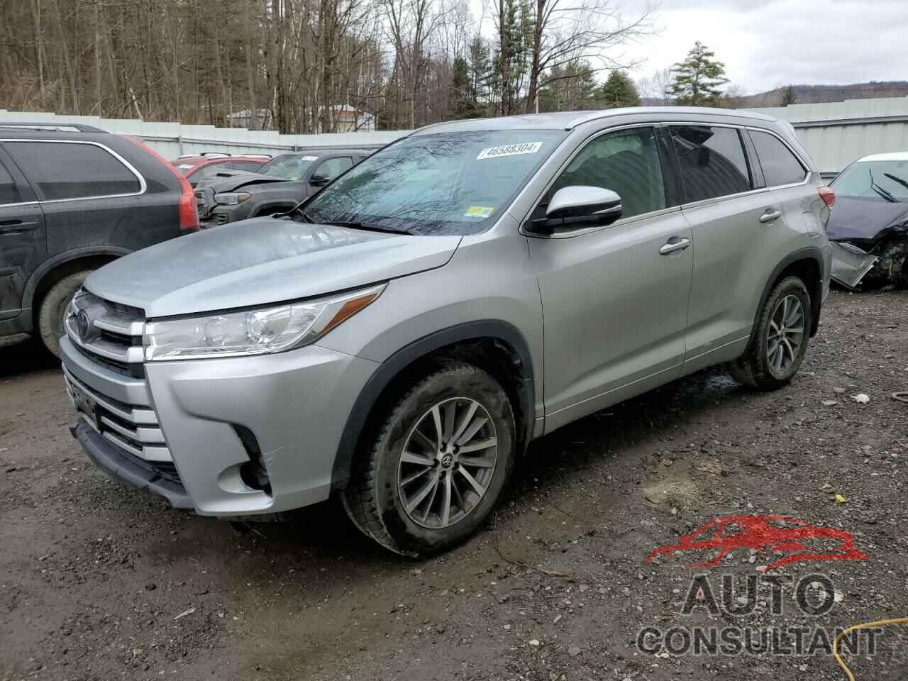 TOYOTA HIGHLANDER 2018 - 5TDJZRFH7JS496666