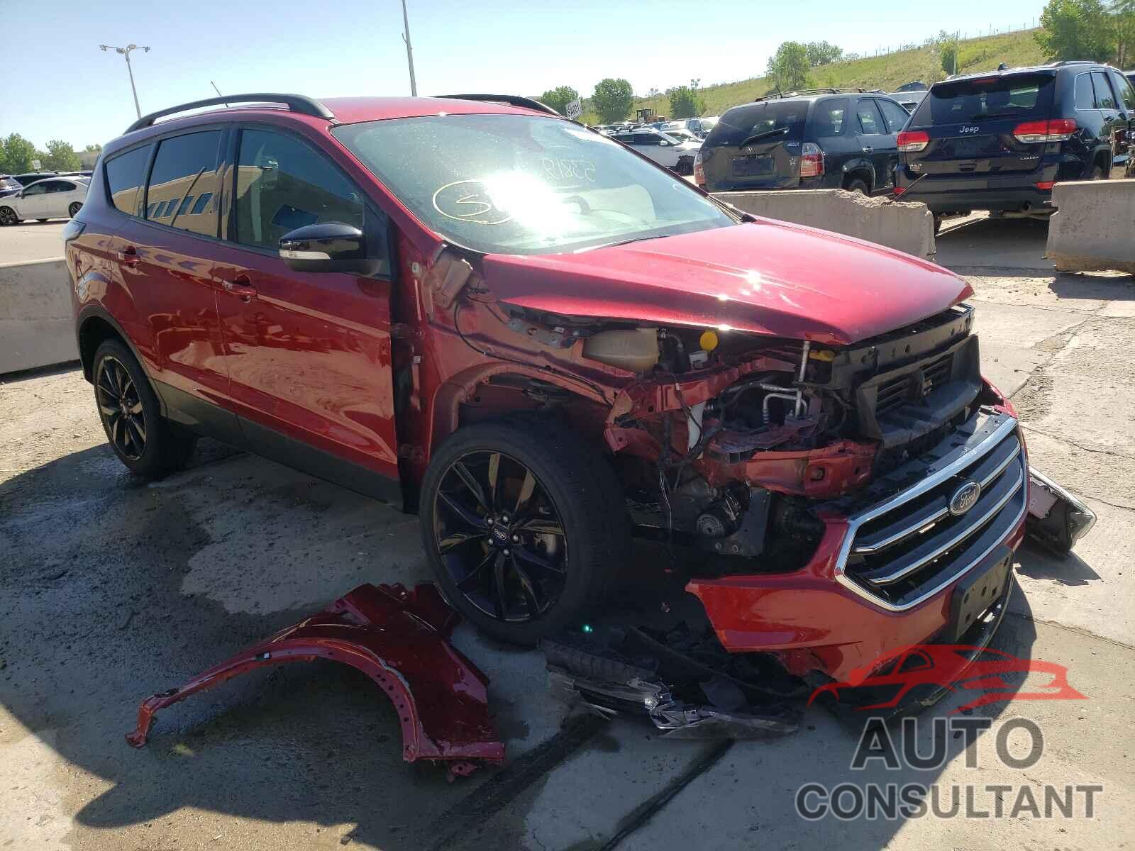 FORD ESCAPE 2017 - 1FMCU9J98HUA14411