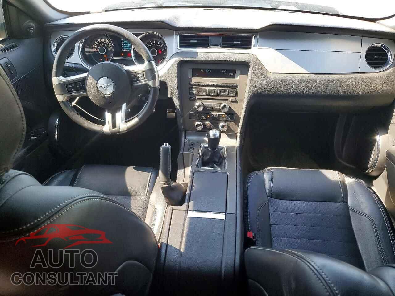 FORD MUSTANG 2013 - 1ZVBP8CF4D5284483